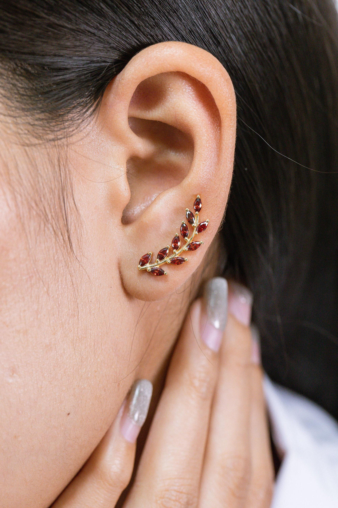 Garnet Earring Climber / Marquise Ear Crawlers Earring / Ear Climber Earring / Bridesmaid Gift / January Birthstones