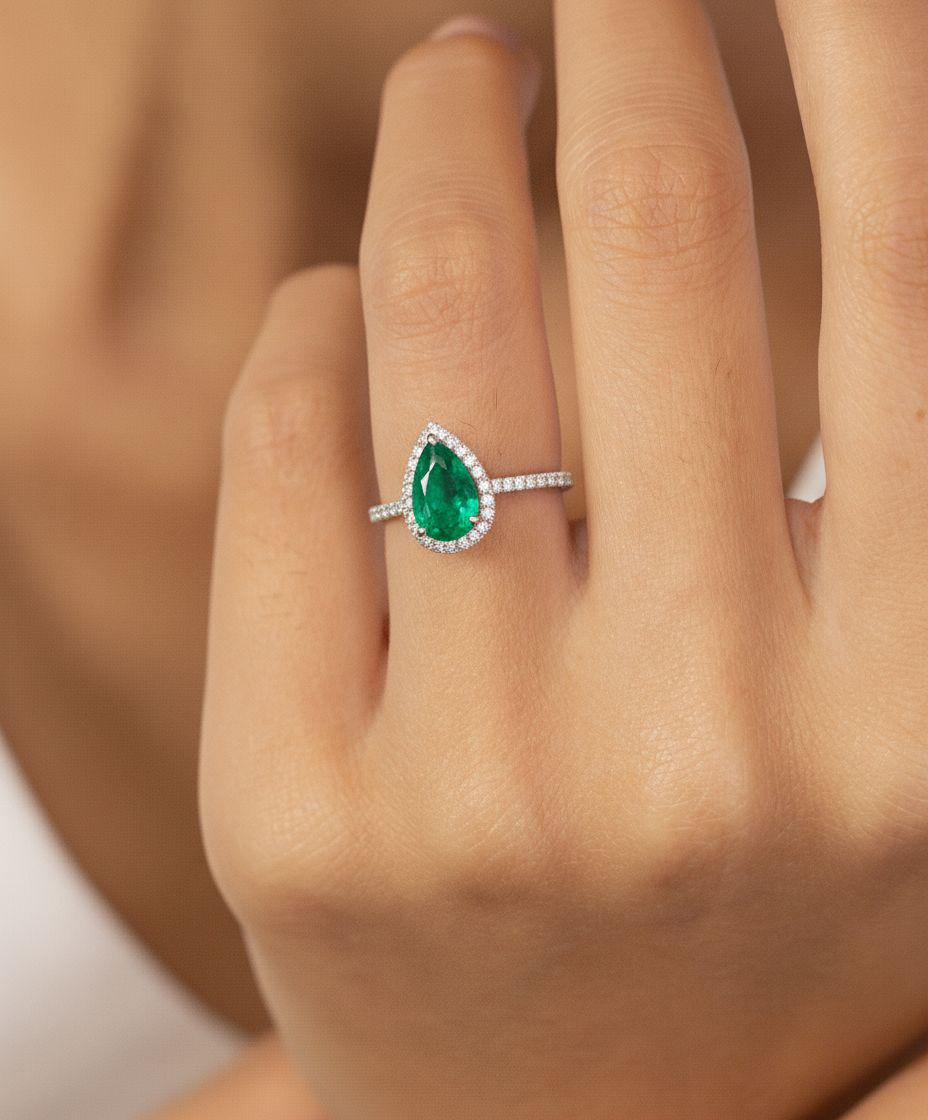 Anniversary Gift Pear Emerald Ring Halo Engagement Ring  14K Gold Promise Ring Bridal Jewelry Gift for Her May Birthstone Gift