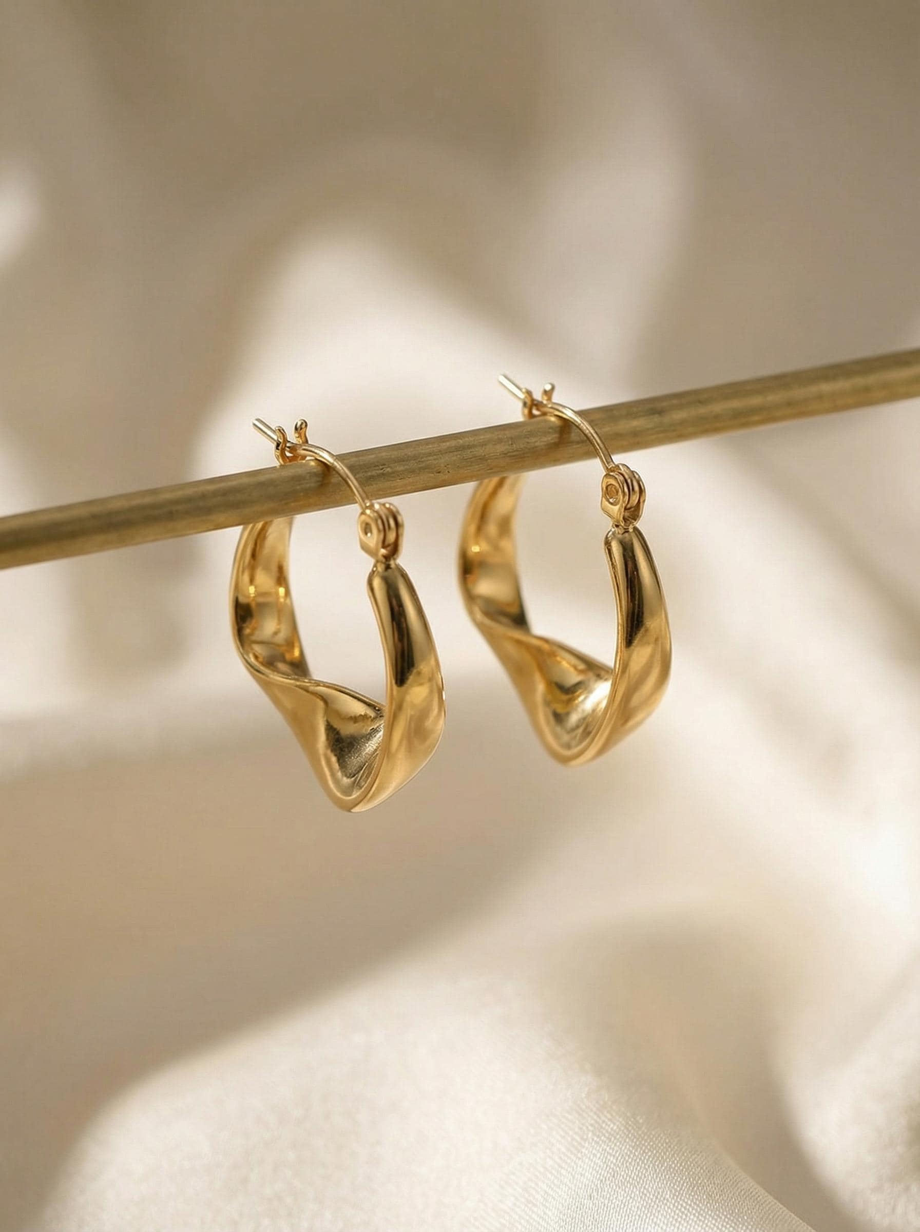 Twisted Plain Hoop Earring, 18K Gold Plated Huggie Hoops, Geometric Ear Buckle, Bridal Earrings Gift for Women