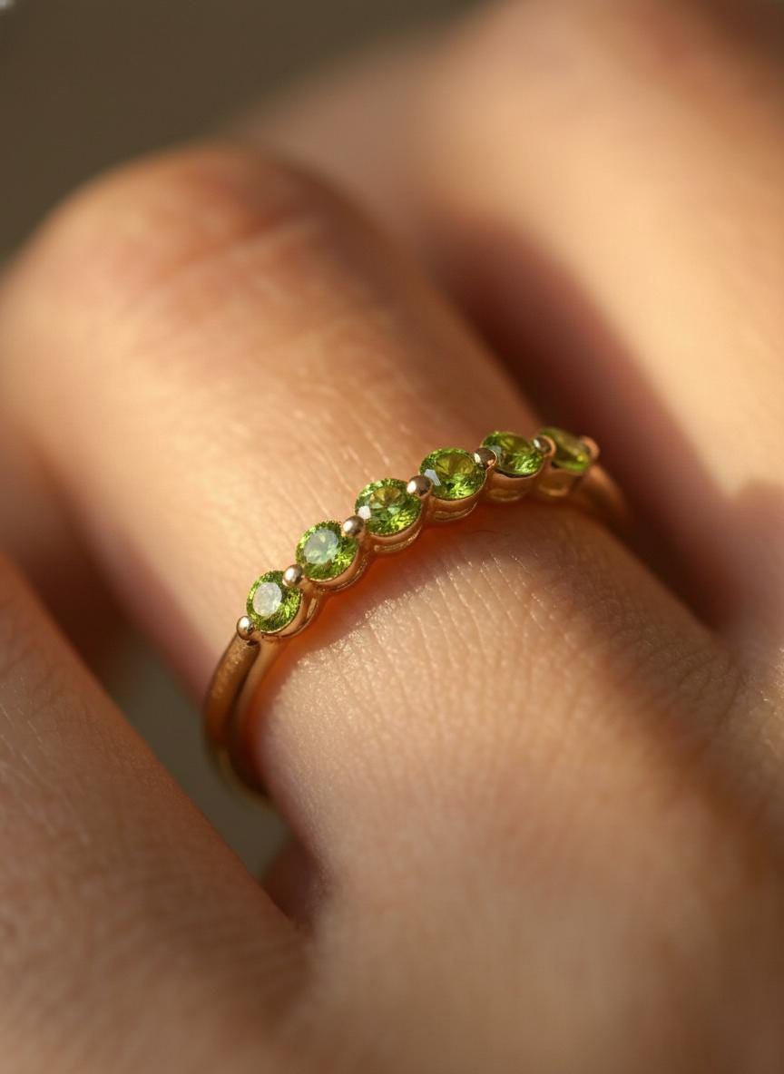 Anniversary Gift Peridot Wedding Band Lime Green Half Eternity Ring 14K Gold or Silver 6 Stone Stacking Ring August Birthstone Jewelry