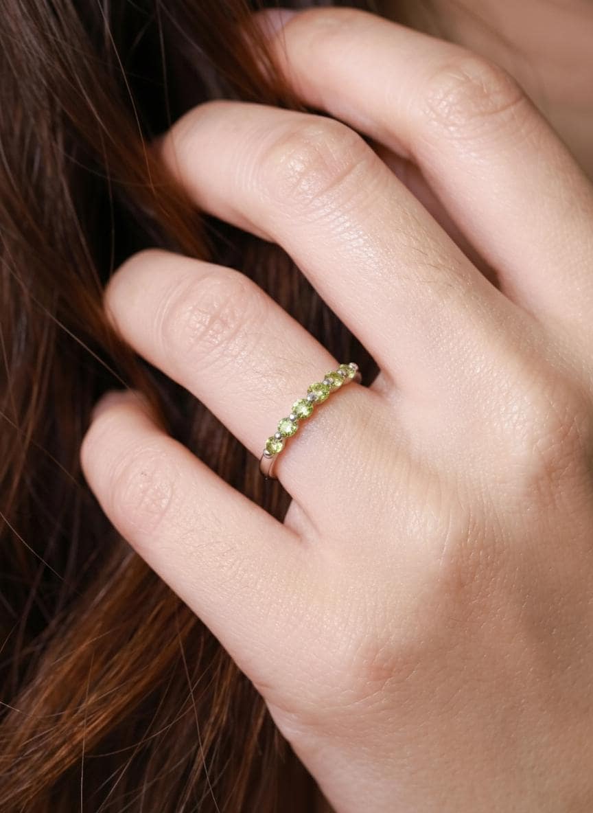 Anniversary Gift Peridot Wedding Band Lime Green Half Eternity Ring 14K Gold or Silver 6 Stone Stacking Ring August Birthstone Jewelry