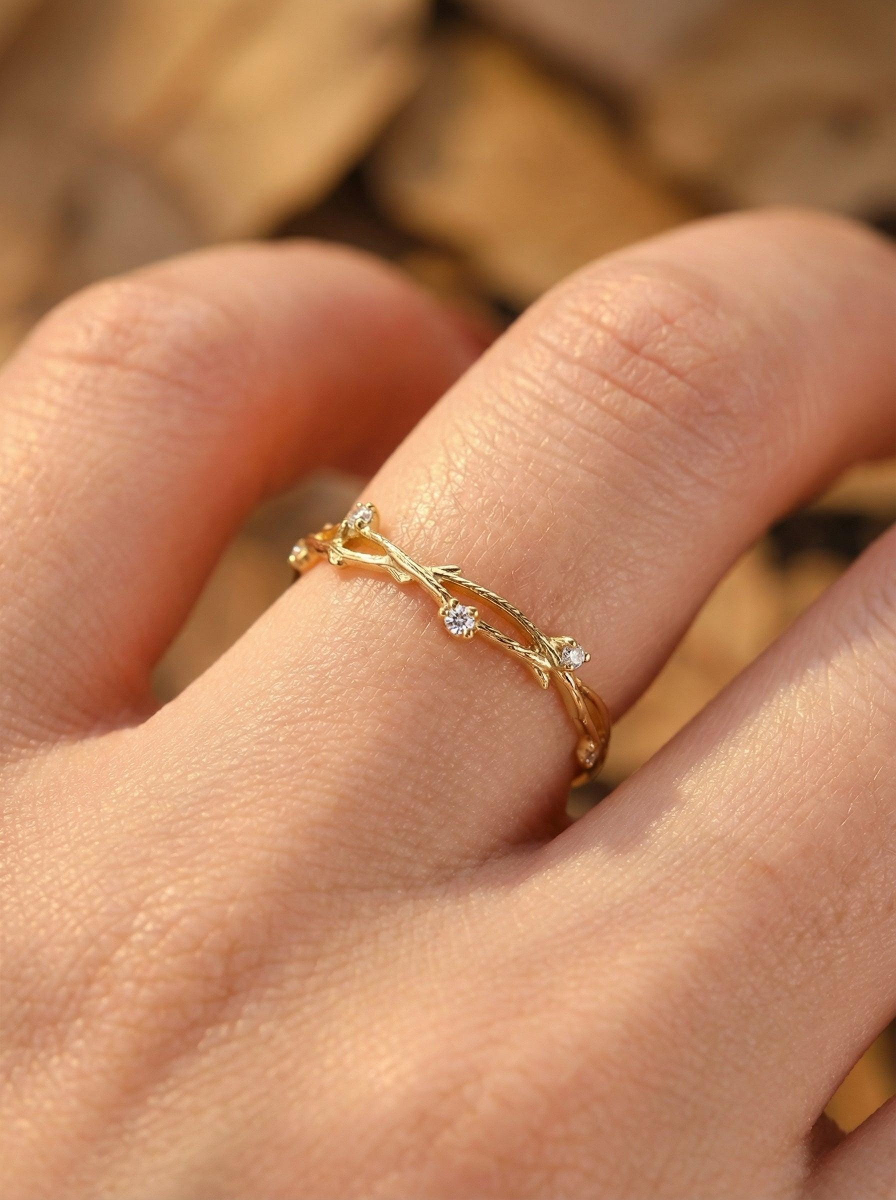 Delicate Diamond Twig Ring, Twist Branch Ring, Nature Inspired Dainty Stackable Band, Wedding Ring for Women