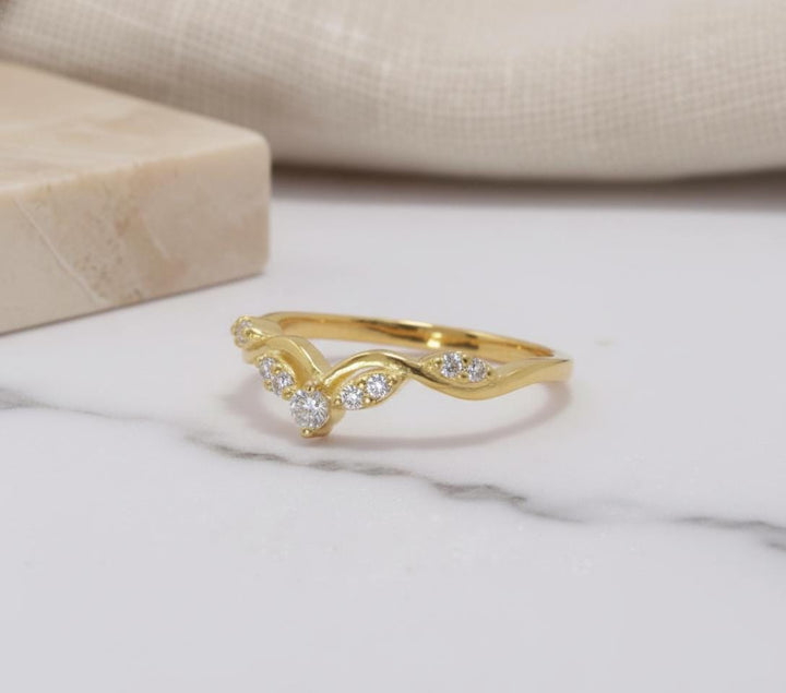 Moissanite Curved Wedding Band Vine Chevron Ring V Shape Stacking Ring Contour Band Art Deco Bridal Jewelry Nature Inspired