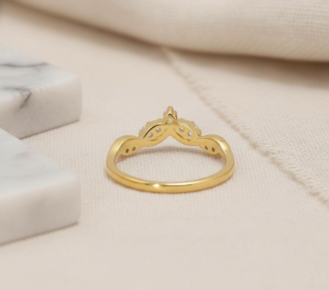 Moissanite Curved Wedding Band Vine Chevron Ring V Shape Stacking Ring Contour Band Art Deco Bridal Jewelry Nature Inspired