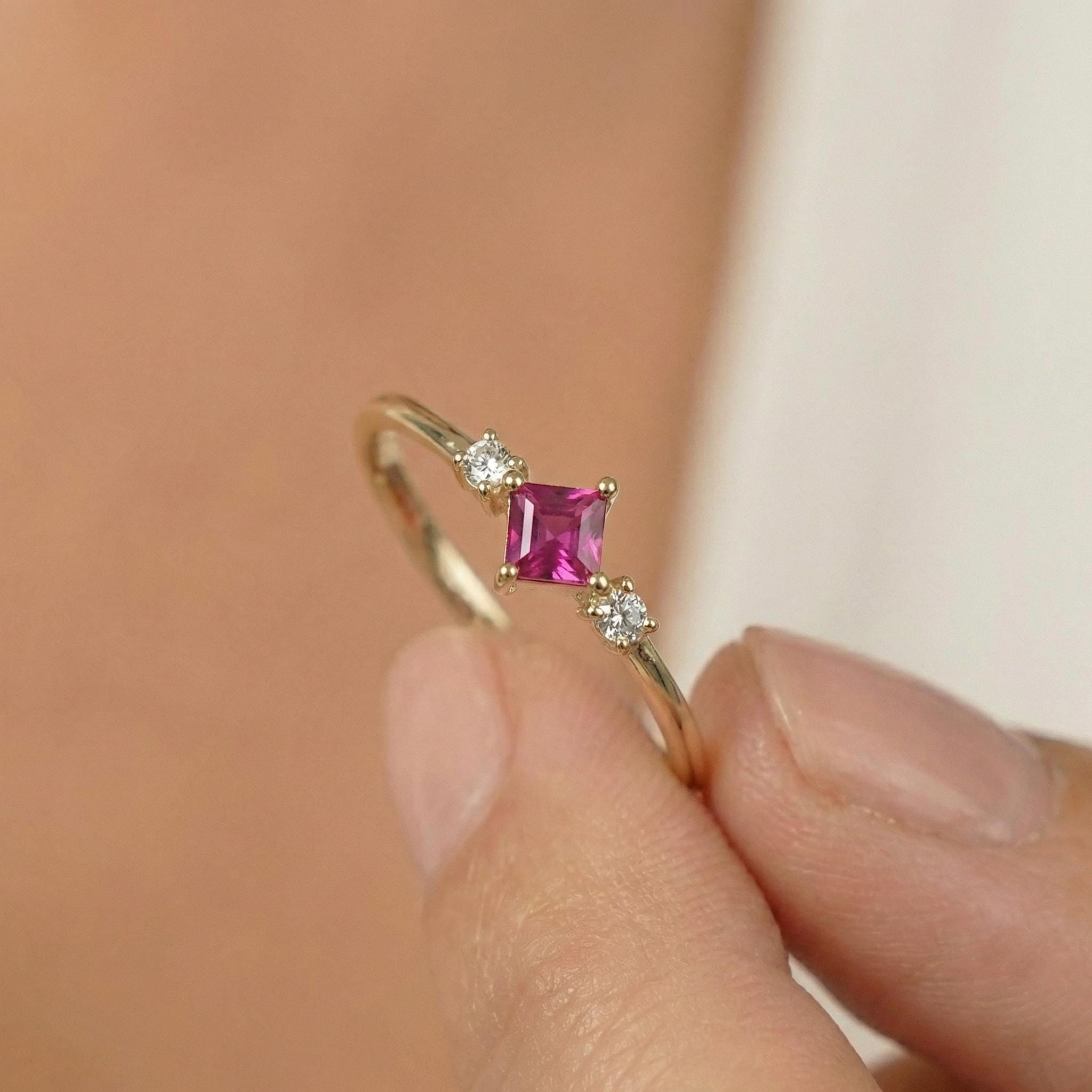 Princess Cut Pink Sapphire Engagement Ring, Three Stone Promise Ring, Dainty Art Deco Ring, September Birthstone Jewelry for Her