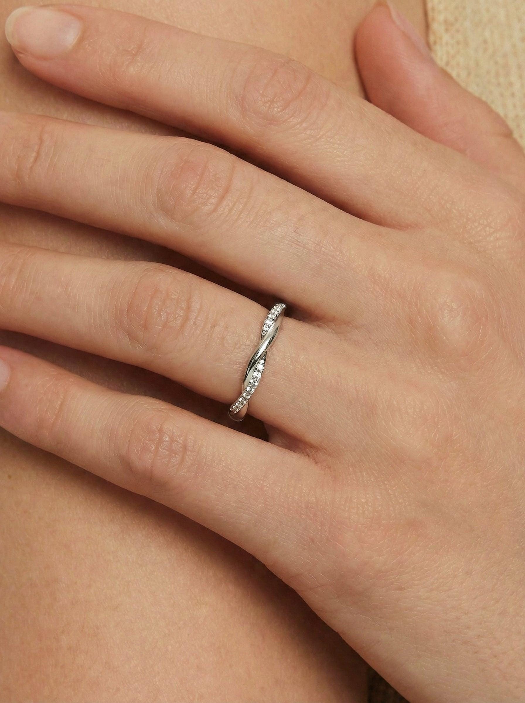 Lab-Grown Diamond Wedding Ring, Twisted Pavé Stacking Band, Matching Infinity Ring Gift for Her (2.00mm)