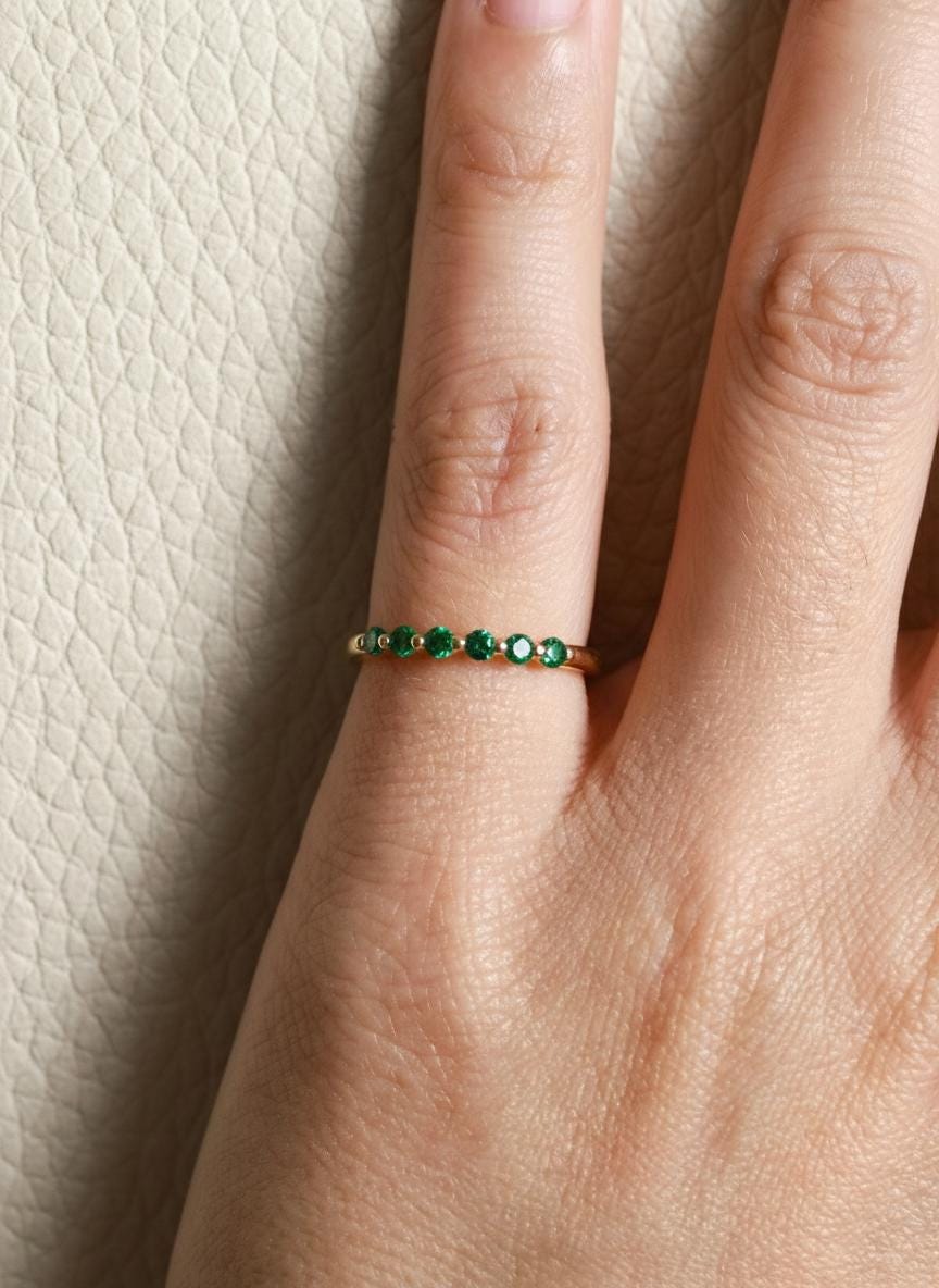 Emerald Bubble Wedding Band, 14K Gold May Birthstone Ring, Green Gemstone Half Eternity Stacking Band, Anniversary Ring for Her