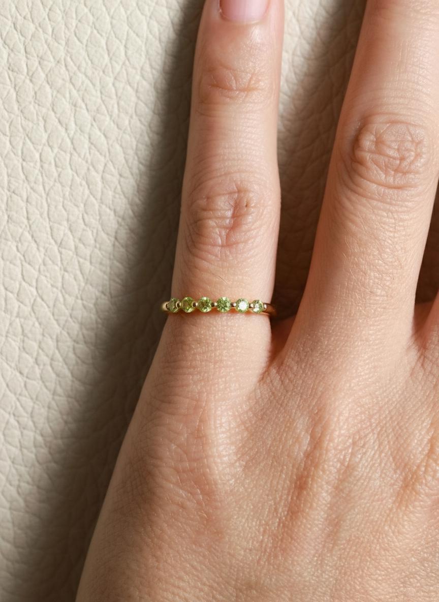 Anniversary Gift Peridot Wedding Band Lime Green Half Eternity Ring 14K Gold or Silver 6 Stone Stacking Ring August Birthstone Jewelry