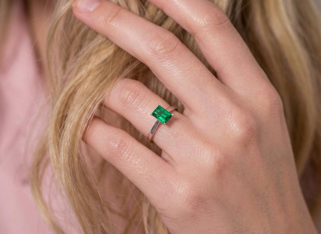 Emerald Engagement Ring Solitaire, Emerald Cut. Green Gemstone Promise Ring, Minimalist Art Deco Wedding Band