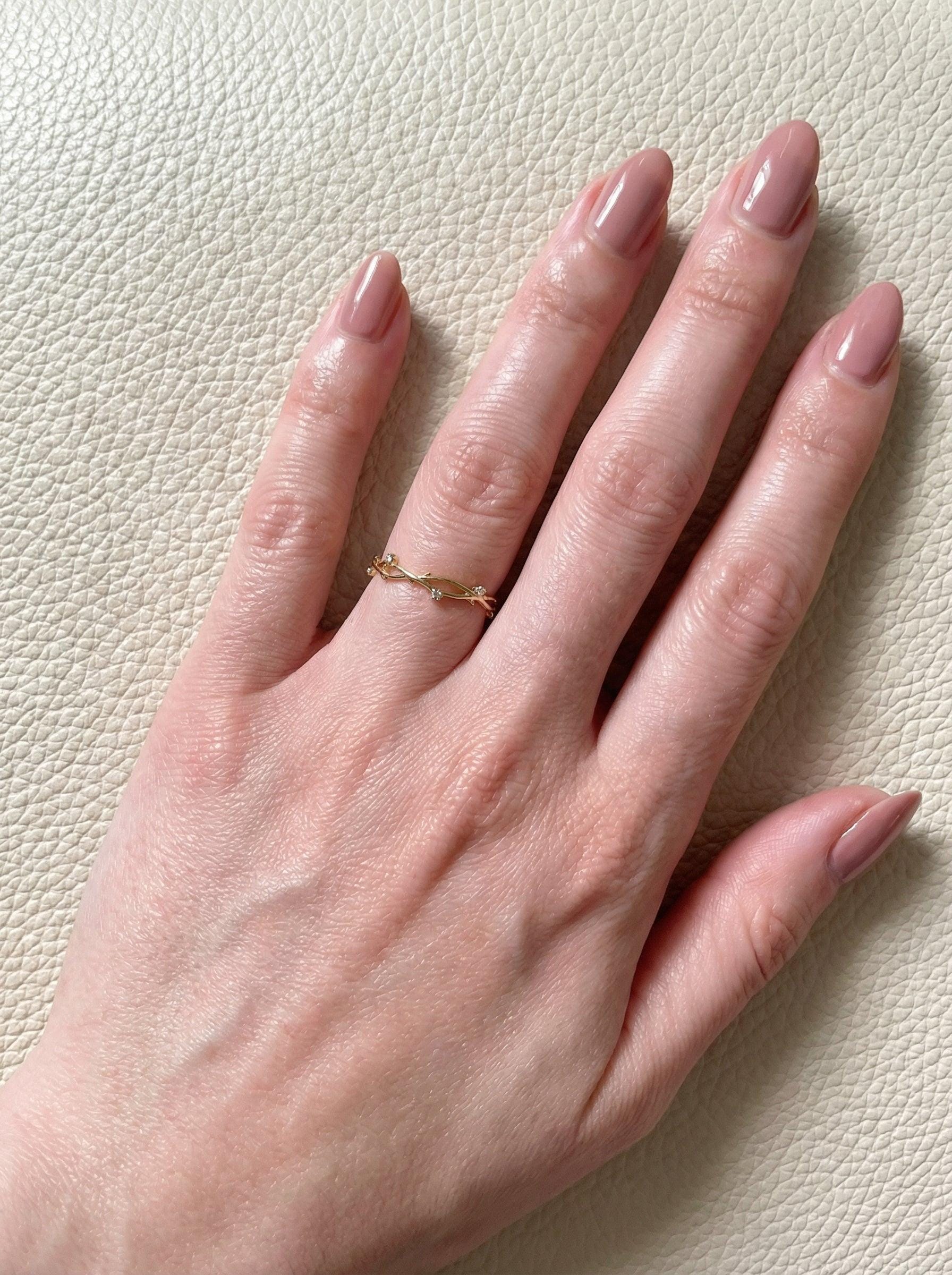 Delicate Diamond Twig Ring, Twist Branch Ring, Nature Inspired Dainty Stackable Band, Wedding Ring for Women