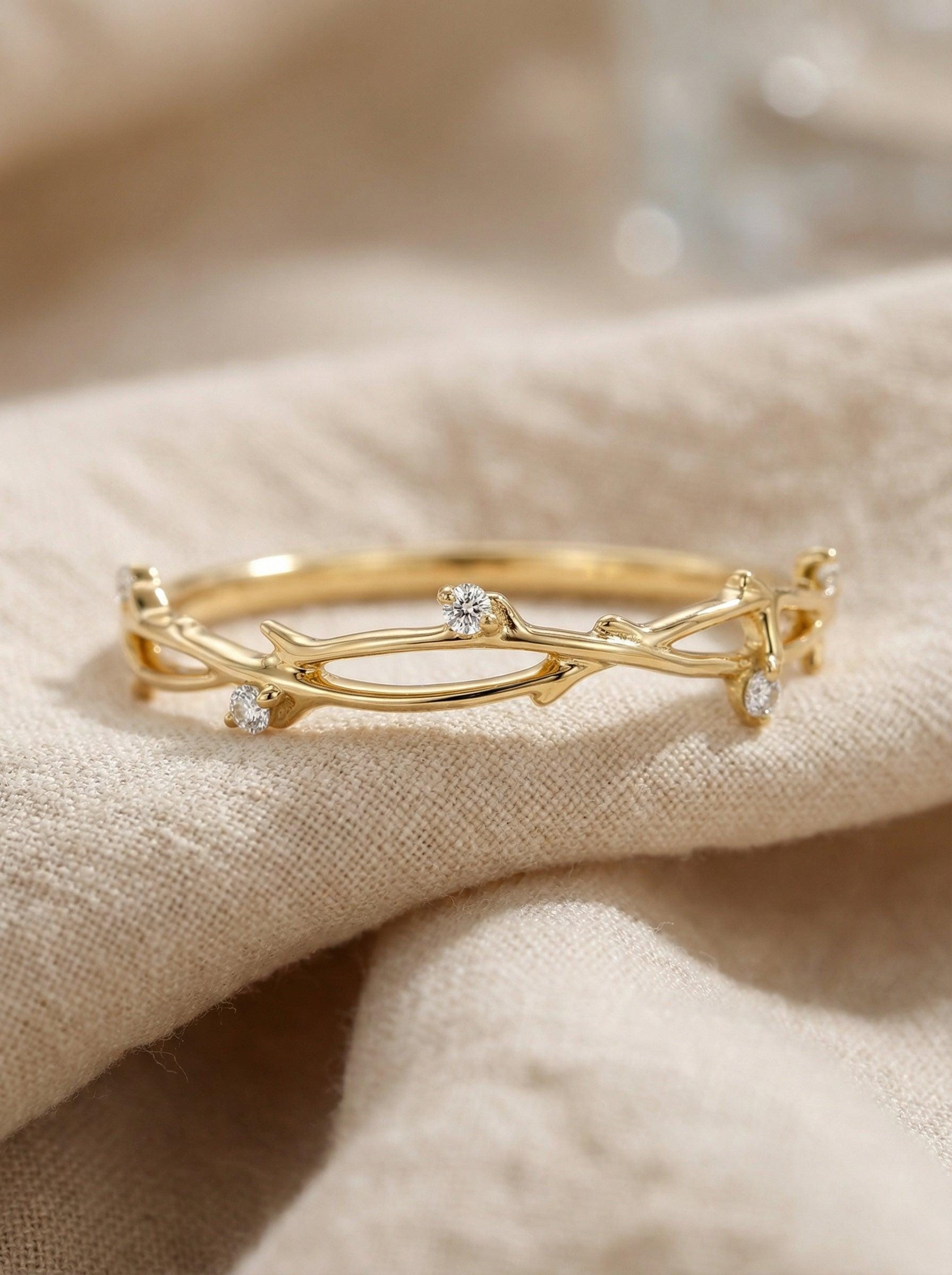 Delicate Diamond Twig Ring, Twist Branch Ring, Nature Inspired Dainty Stackable Band, Wedding Ring for Women