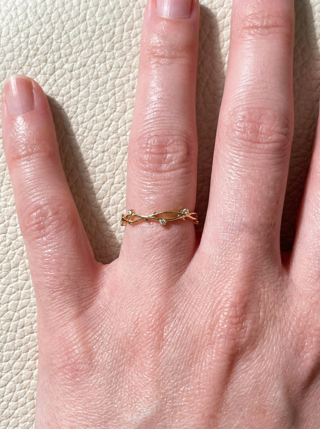 Delicate Diamond Twig Ring, Twist Branch Ring, Nature Inspired Dainty Stackable Band, Wedding Ring for Women