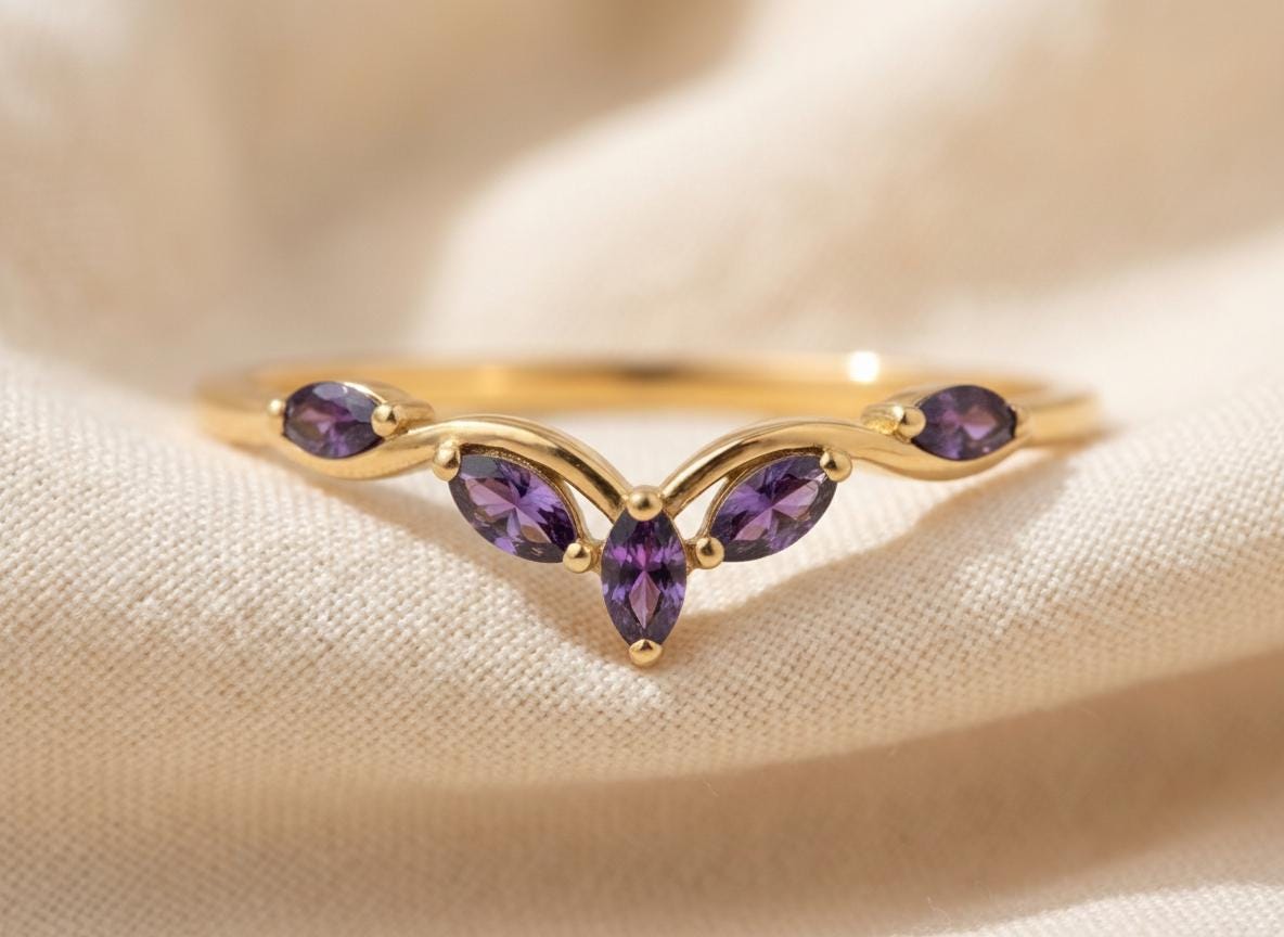 Curved Amethyst Marquise Cluster Band, 18K Gold February Birthstone V-Shaped Ring, Dainty Purple Amethyst Enhancer, Unique Minimalist
