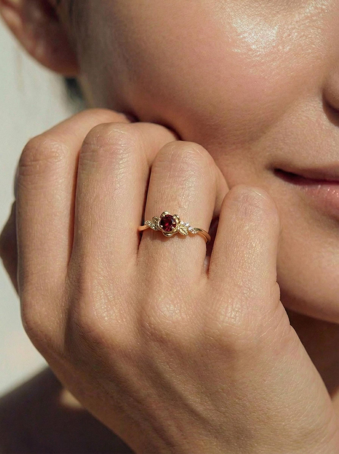 Flower Garnet Engagement Ring, Floral Twist Promise Ring for Women, Nature Inspired Leaf Wedding Ring, January Birthstone
