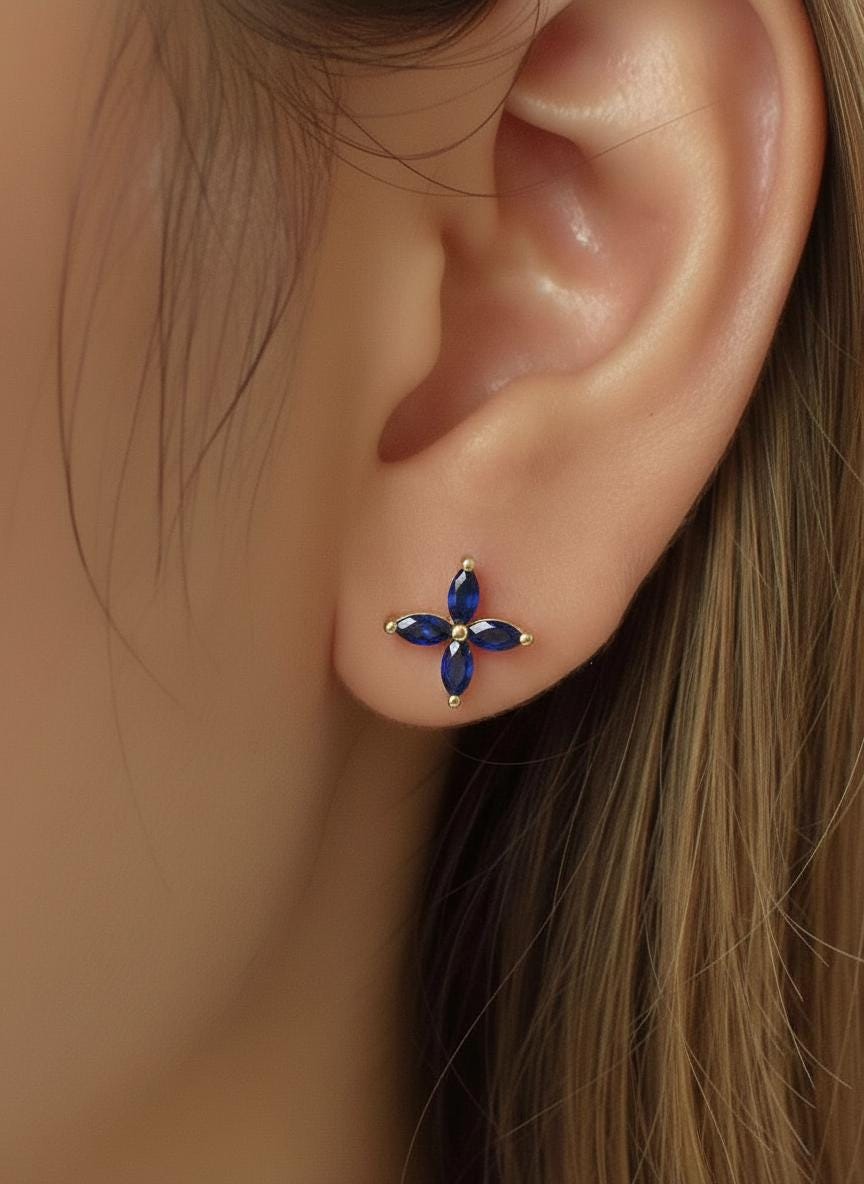 Sapphire Flower Necklace Royal Blue Pendant September Birthstone Jewelry Bridesmaid Gift Dainty Floral Charm Wedding Party Favor