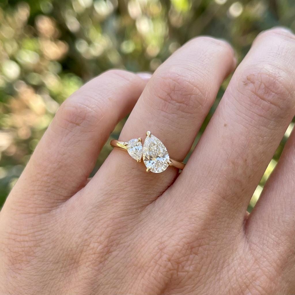 Moissanite Toi Et Moi Pear Cut Engagement Ring, Two Stone Promise Ring, Two-Stone Birthstone Statement Ring Gift, Mom Daughter Ring