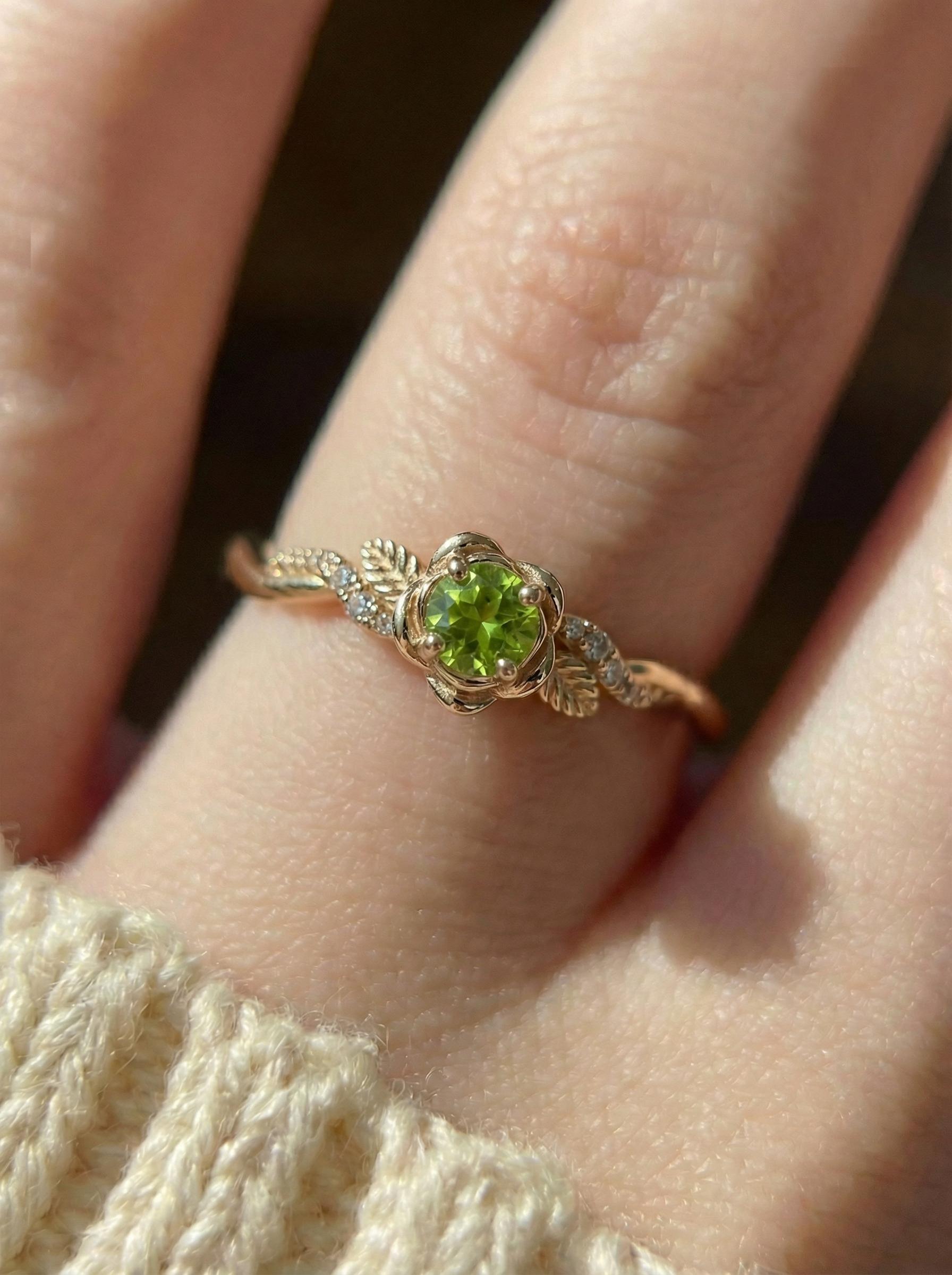 Flower Peridot Engagement Ring, Floral Twist Promise Ring for Women, Nature Inspired Leaf Wedding Ring, August Birthstone