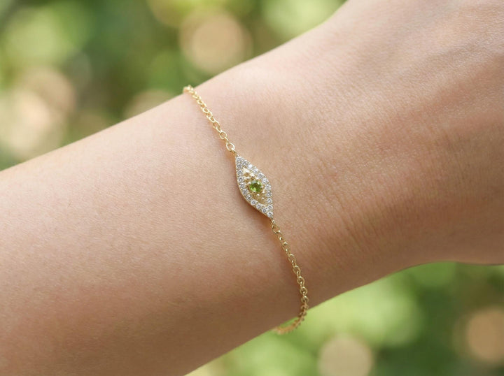 Peridot Evil Eye Bracelet, August Birthstone Protection Jewelry, Gold Talisman Bracelet, Bridesmaid Gift for Her