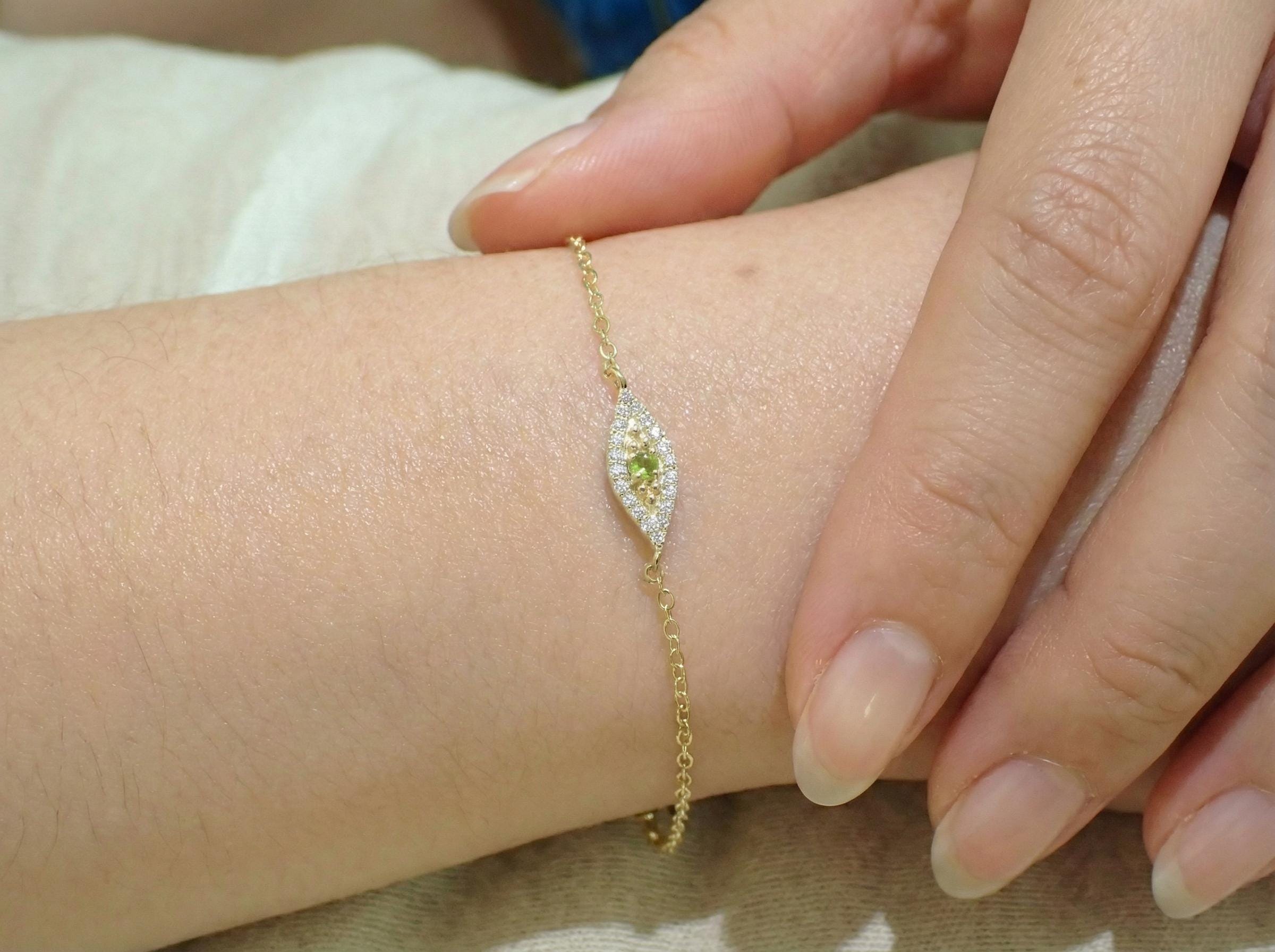 Peridot Evil Eye Bracelet, August Birthstone Protection Jewelry, Gold Talisman Bracelet, Bridesmaid Gift for Her