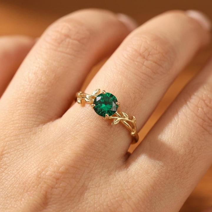0.8ct Round Emerald Ring, May Birthstone Promise Ring, Nature Inspired Vine Ring, Vintage Stackable Gemstone Ring for Her