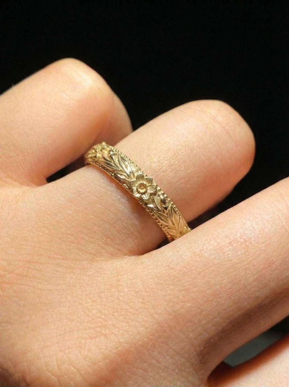 Daffodil Floral Wedding Band, Unique Flower 10K/14K/18K Plain Gold Antique Ring, March Birth Flower Band