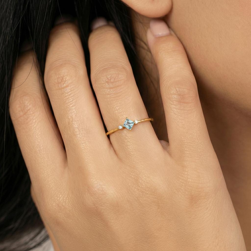 Princess Cut Aquamarine Ring March Birthstone Promise Ring Minimalist Three Stone Engagement Ring Dainty Light Blue Gemstone Jewelry