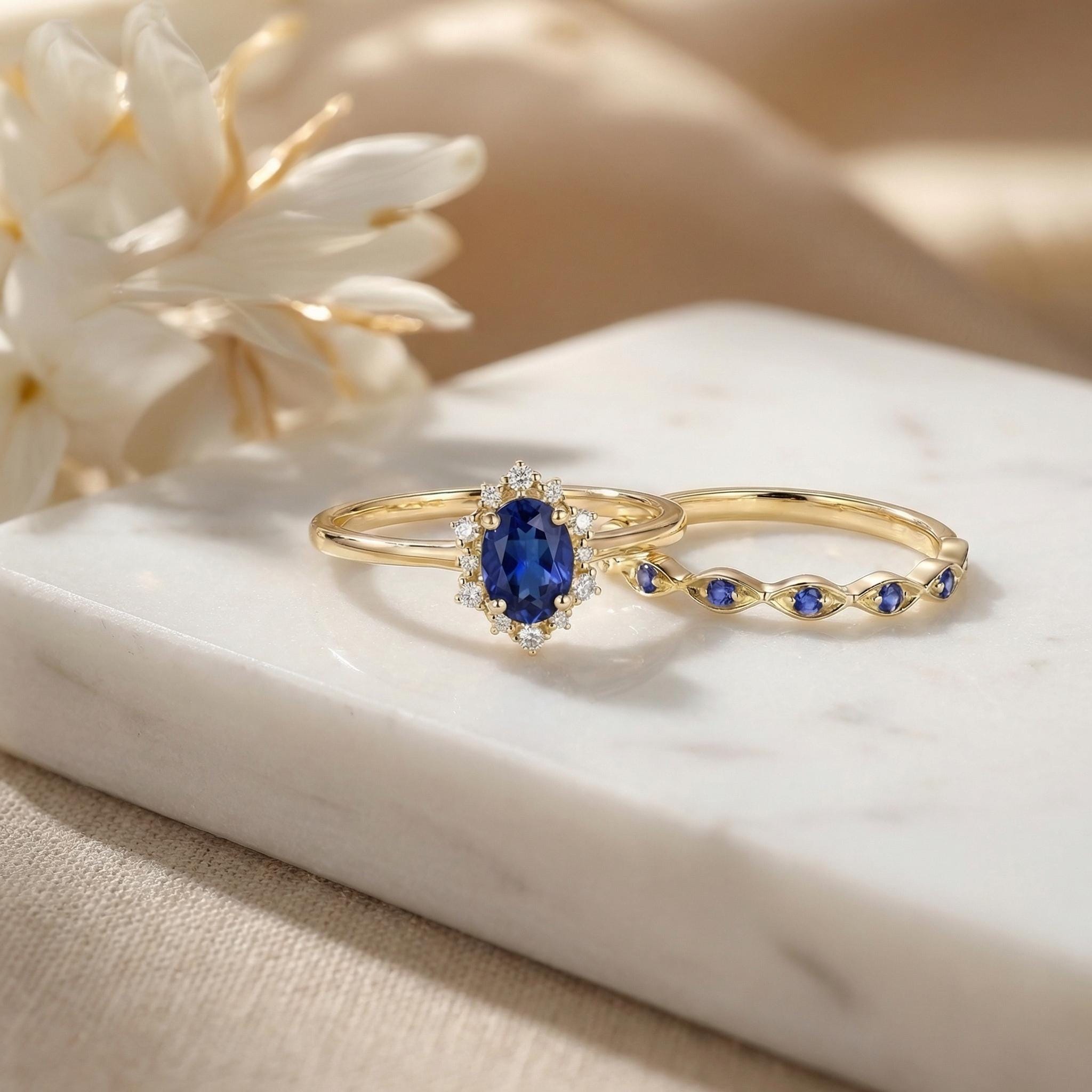 0.60ct Sapphire Engagement Ring Set, 18K Solid Gold Vintage Halo Wedding Ring for Women, Oval Bridal Set, September Birthstone