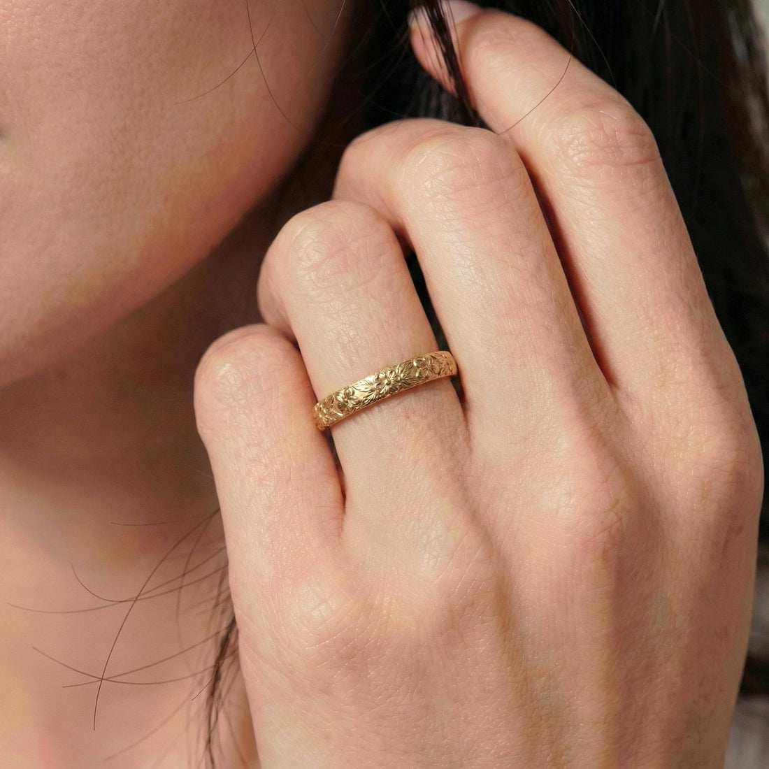 Violet Primrose Floral Wedding Band, Unique Flower 10K/14K/18K Plain Gold Antique Ring, February Birth Flower Band