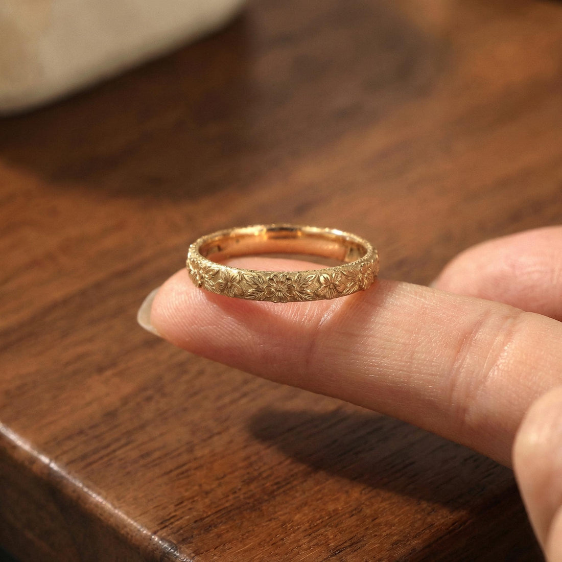 Violet Primrose Floral Wedding Band, Unique Flower 10K/14K/18K Plain Gold Antique Ring, February Birth Flower Band