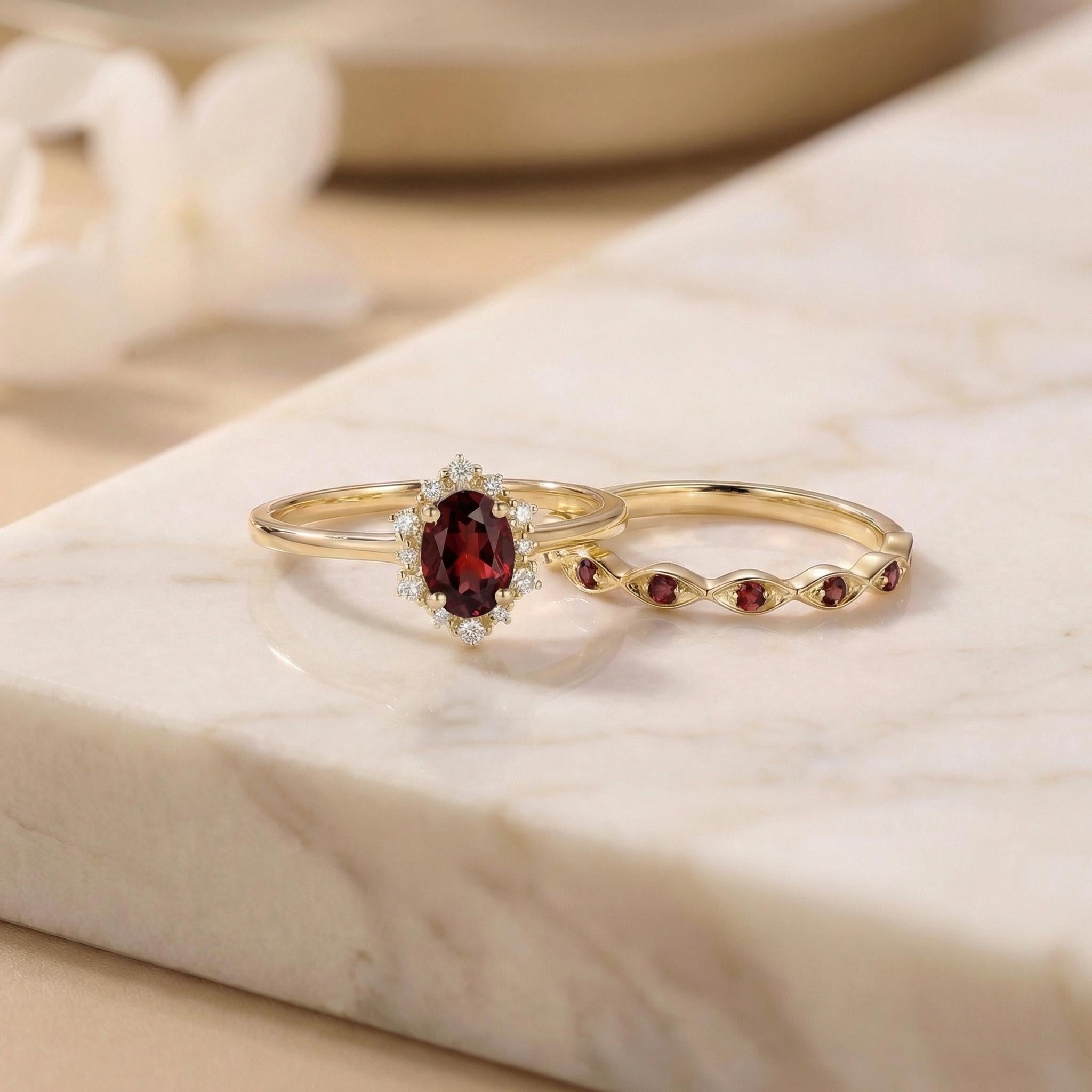 0.60ct Garnet Engagement Ring Set, 18K Solid Gold Vintage Halo Wedding Ring for Women, Oval Bridal Set January Birthstone