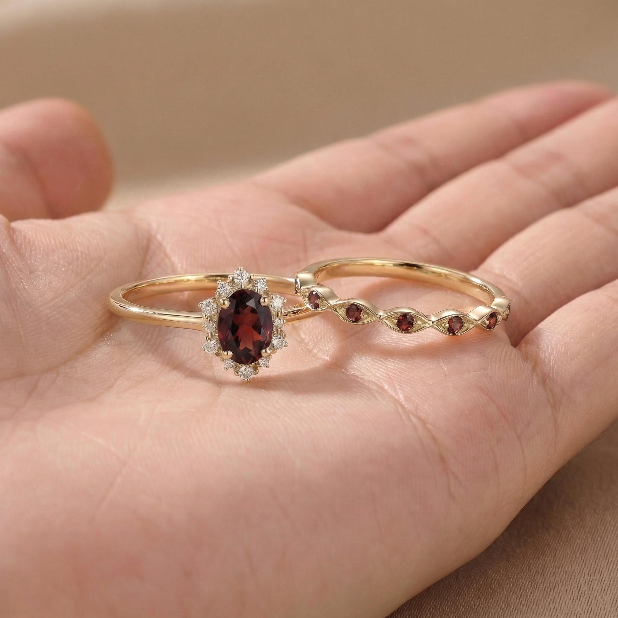 0.60ct Garnet Engagement Ring Set, 18K Solid Gold Vintage Halo Wedding Ring for Women, Oval Bridal Set January Birthstone