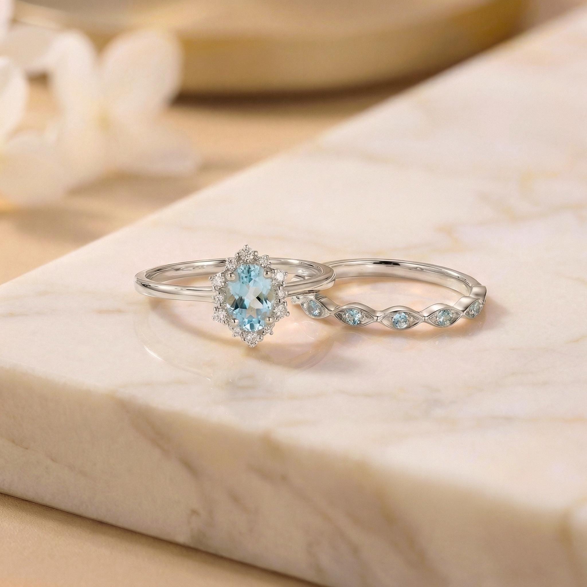 0.60ct Aquamarine Engagement Ring Set, 18K Solid Gold Vintage Halo Wedding Ring for Women, Oval Bridal Set March Birthstone