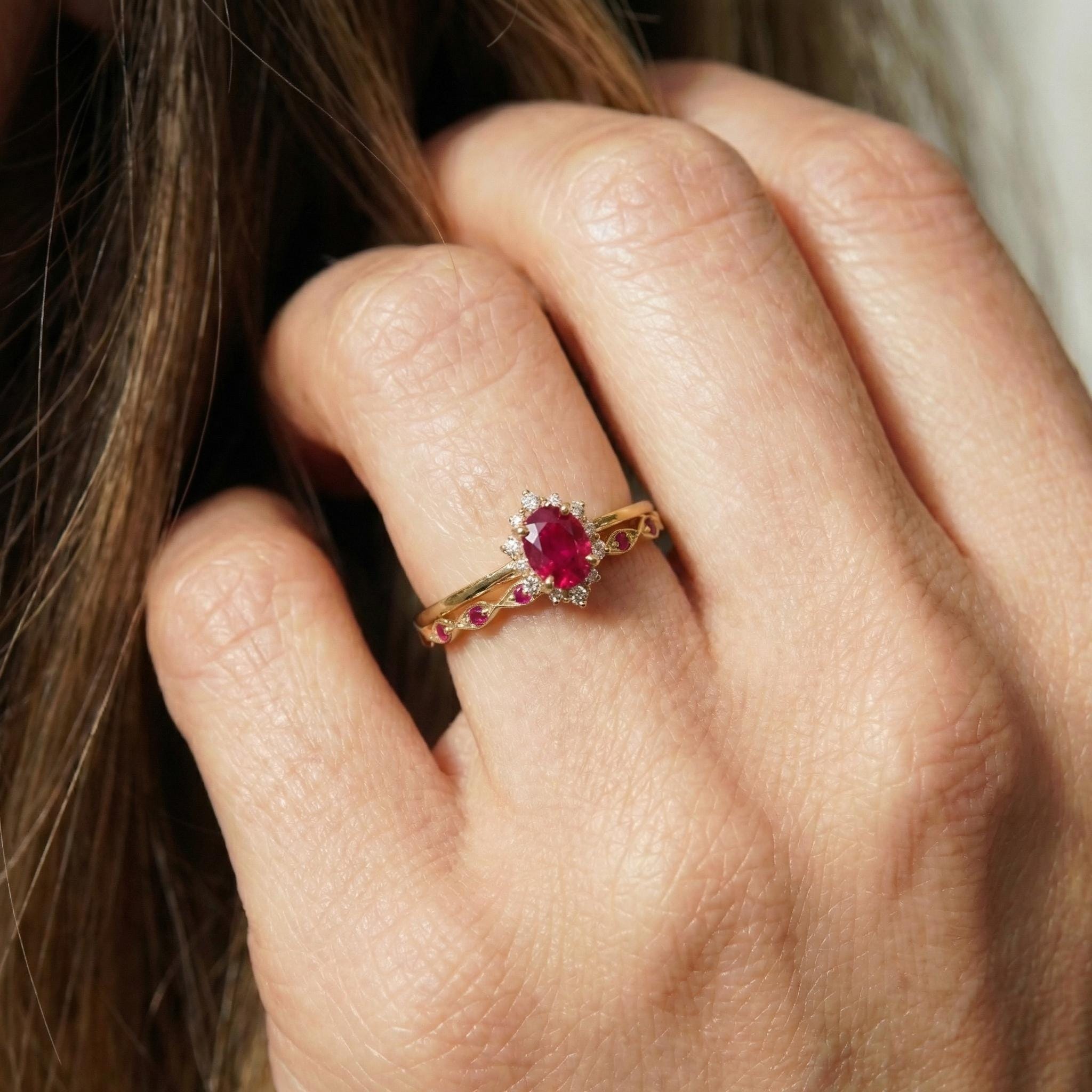 Ruby Halo Engagement Ring Set, Oval July Birthstone Bridal Set, Vintage Gold Wedding Ring, Bridesmaid Gift