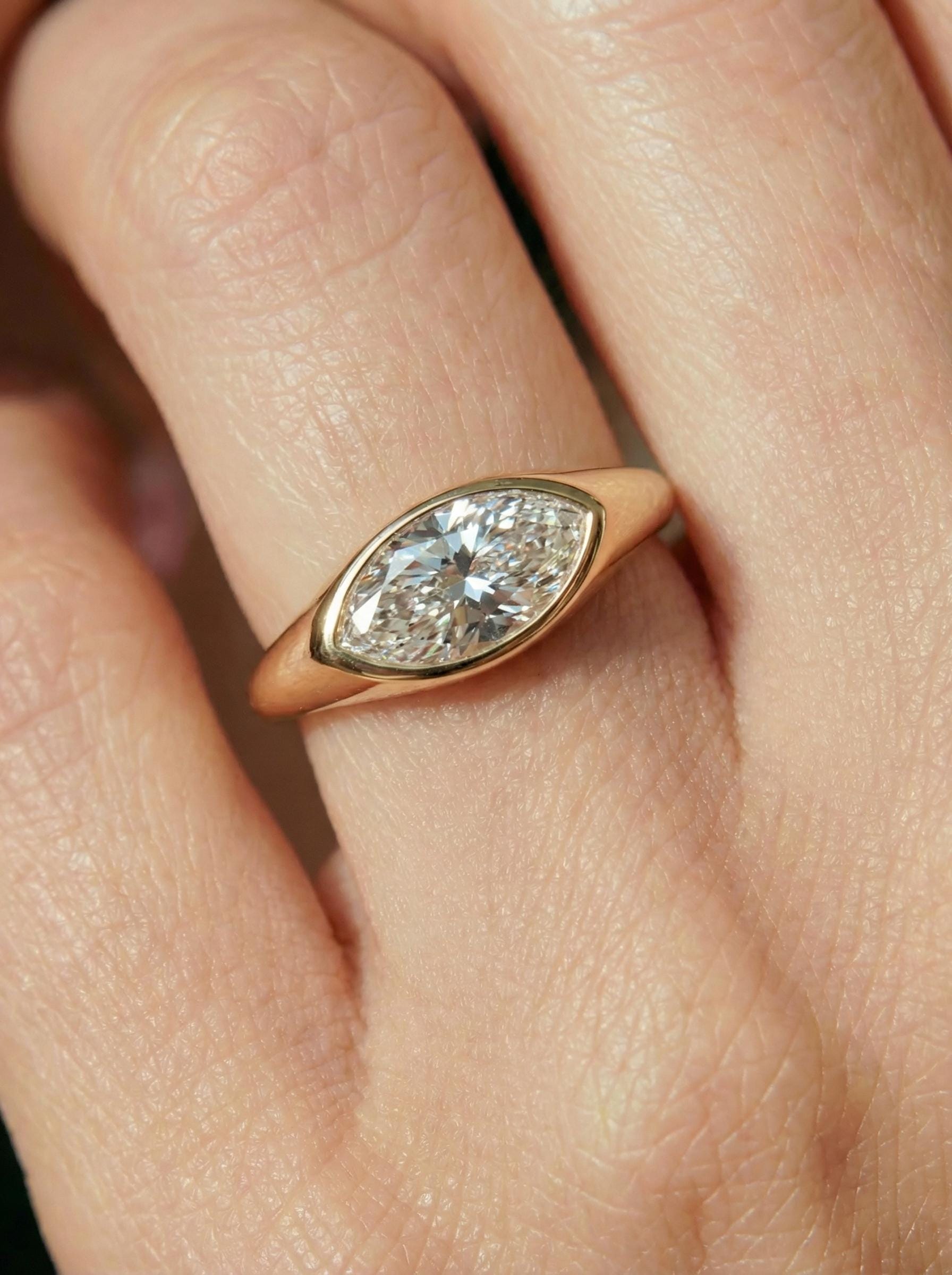 1.5ct Marquise Bezel Moissanite Ring, 14K Solid Gold Signet Engagement Ring, Minimalist Pinky Promise Gift, Unique Solitaire Gold Ring