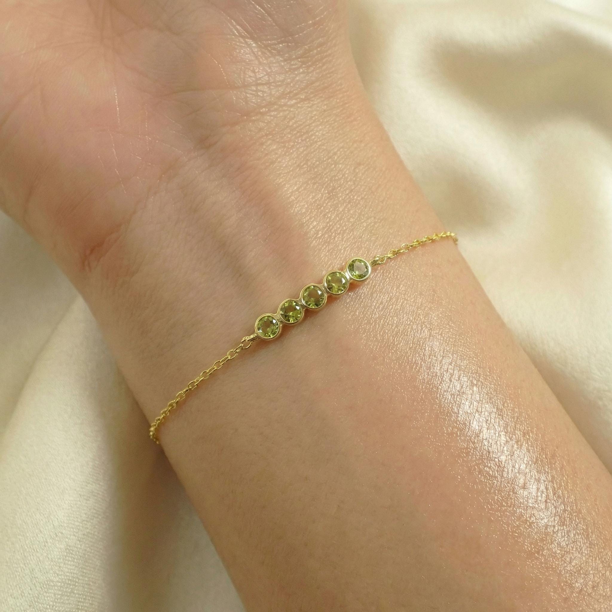 Peridot Birthstone Bracelet, August Birthstone Jewelry, Dainty Gold Bezel Station Chain, Personalized Bridesmaid Gift for Her