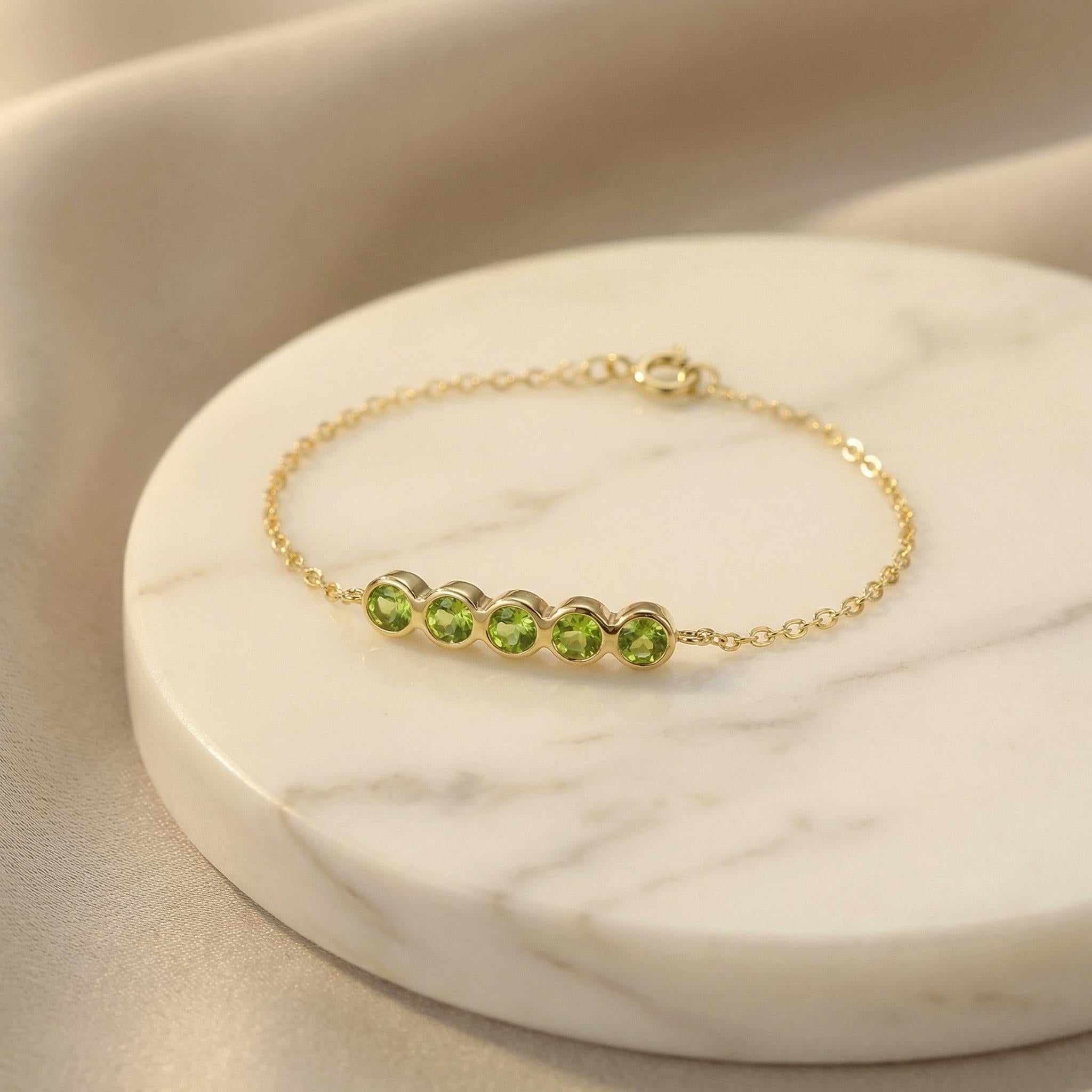 Peridot Birthstone Bracelet, August Birthstone Jewelry, Dainty Gold Bezel Station Chain, Personalized Bridesmaid Gift for Her
