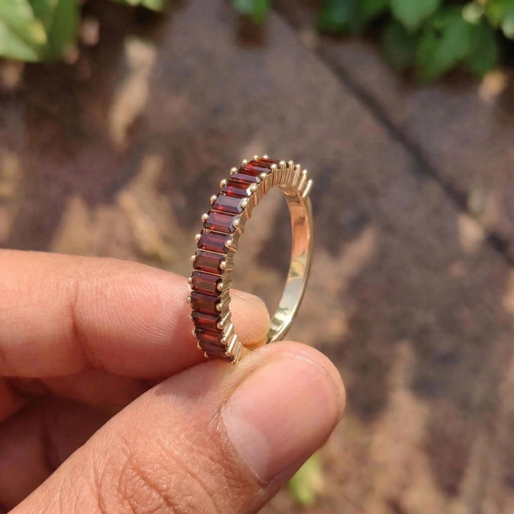 Baguette Garnet Wedding Band, 18K Gold Stackable Ring, Promise Ring Gift for Women, January Birthstone
