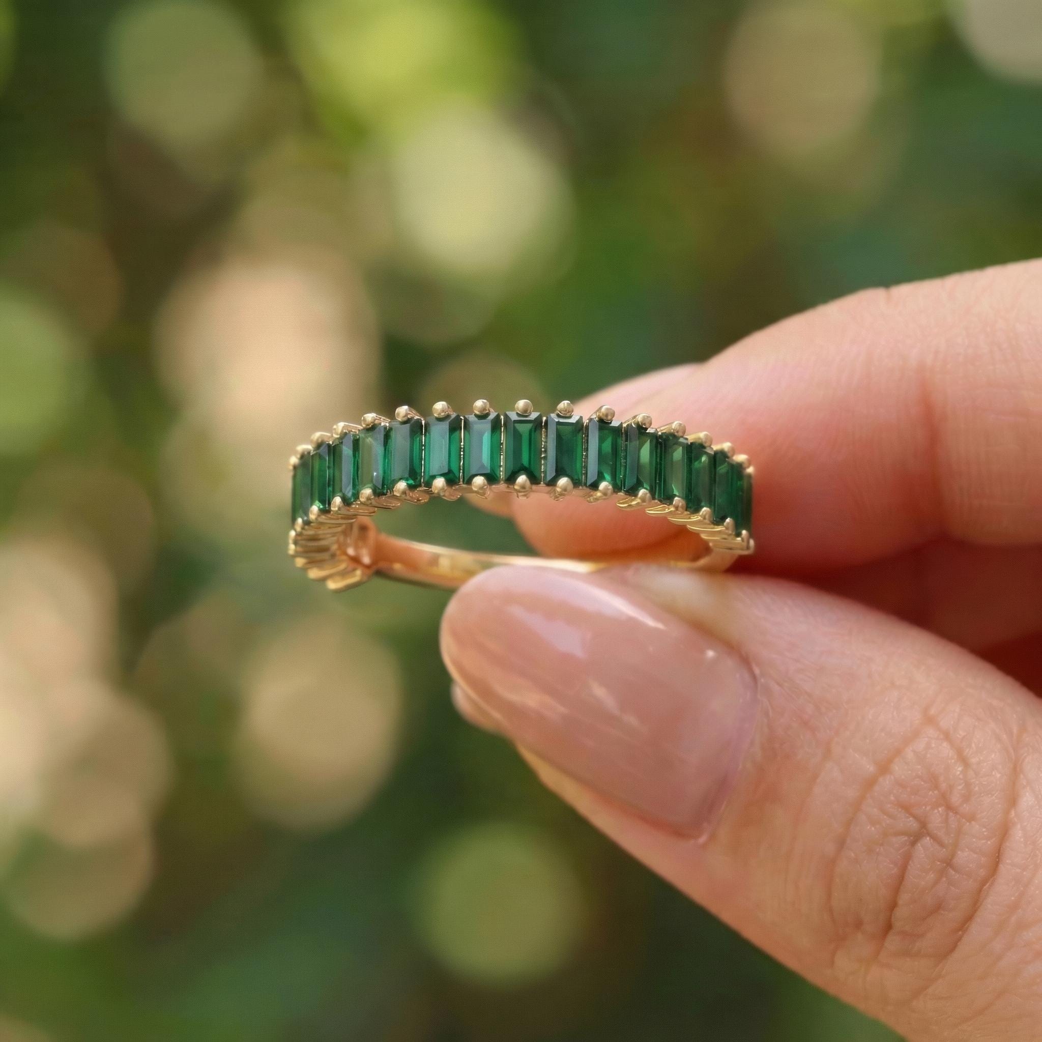 Baguette Emerald Wedding Band, 18K Gold Stackable Ring, Promise Ring Gift for Women, May Birthstone