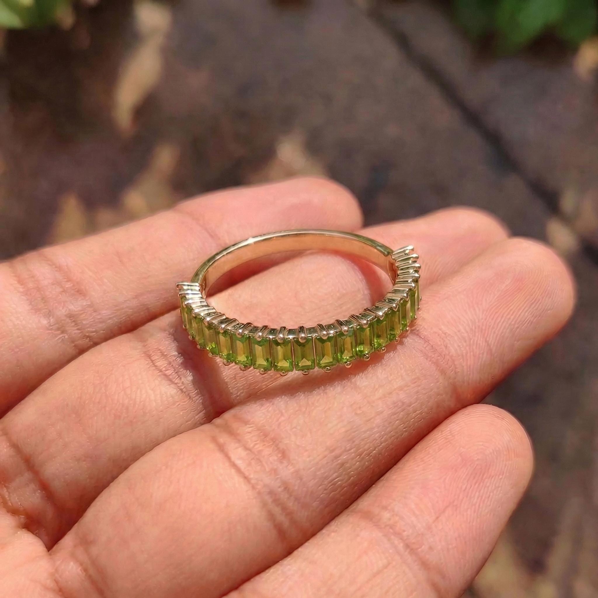 Baguette Peridot Wedding Band, 18K Gold Stackable Ring, Promise Ring Gift for Women, January Birthstone