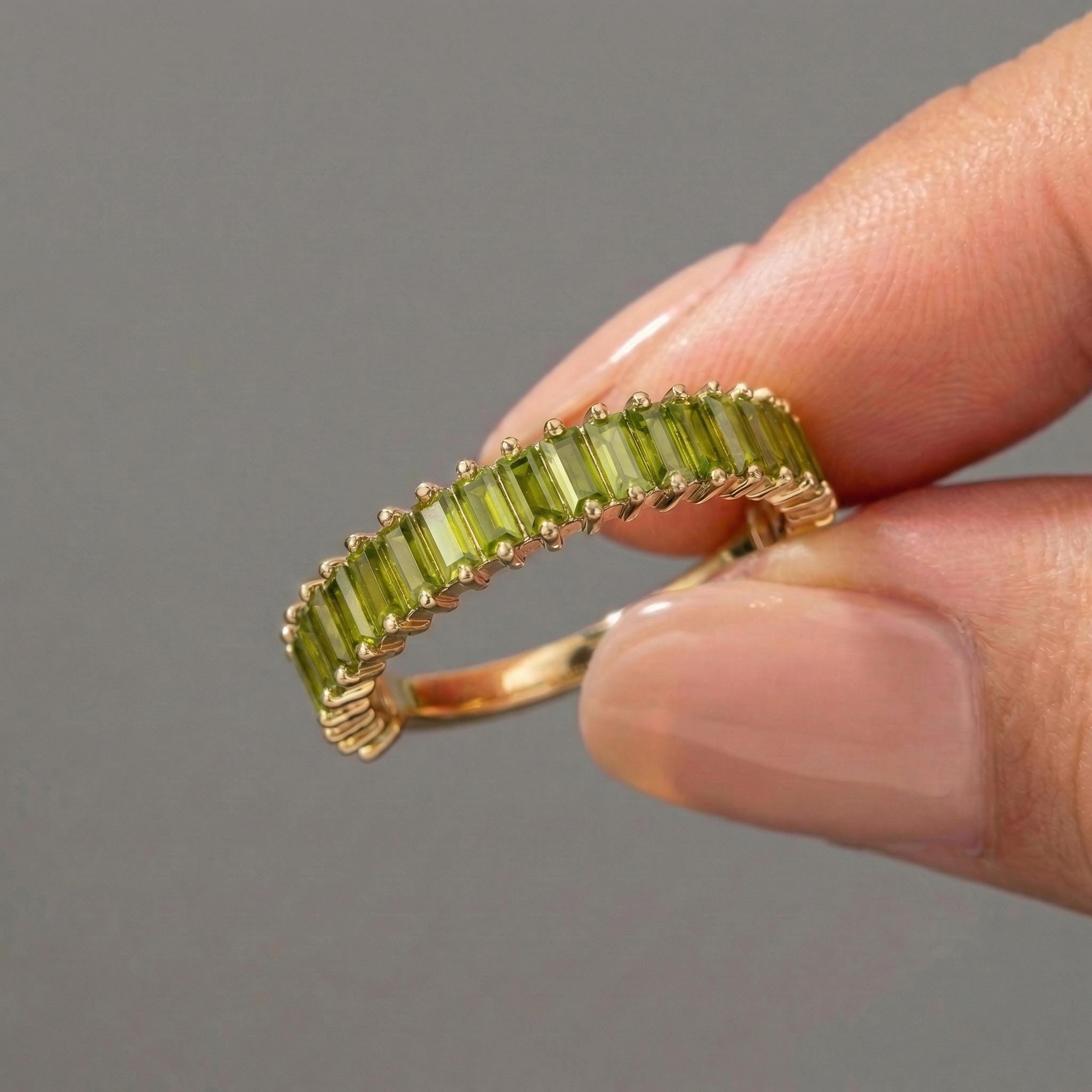 Baguette Peridot Wedding Band, 18K Gold Stackable Ring, Promise Ring Gift for Women, January Birthstone