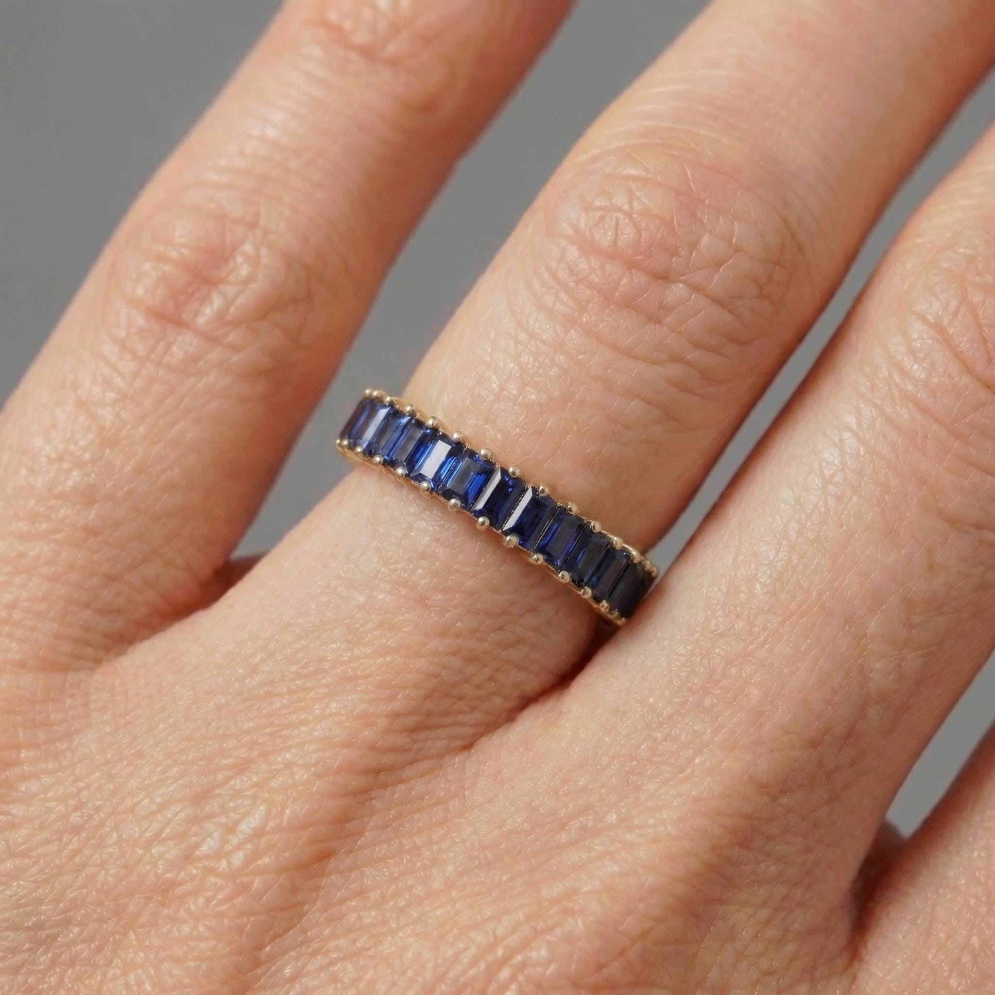 Baguette Blue Sapphire Wedding Band, 18K Gold Stackable Ring, Promise Ring Gift for Women, September Birthstone