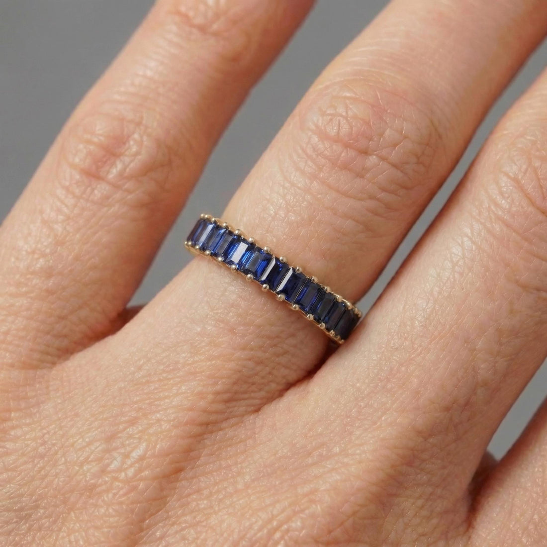 Baguette Blue Sapphire Wedding Band, 18K Gold Stackable Ring, Promise Ring Gift for Women, September Birthstone