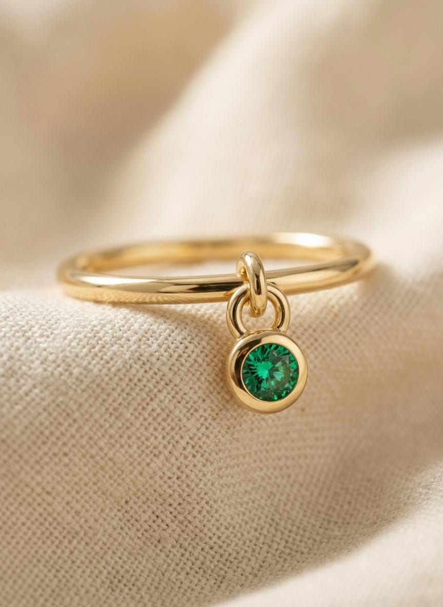 Emerald Charm Ring Dainty Green Gemstone Ring Minimalist Bezel Emerald Ring May Birthstone Ring Delicate Gold Stackable Ring Gift