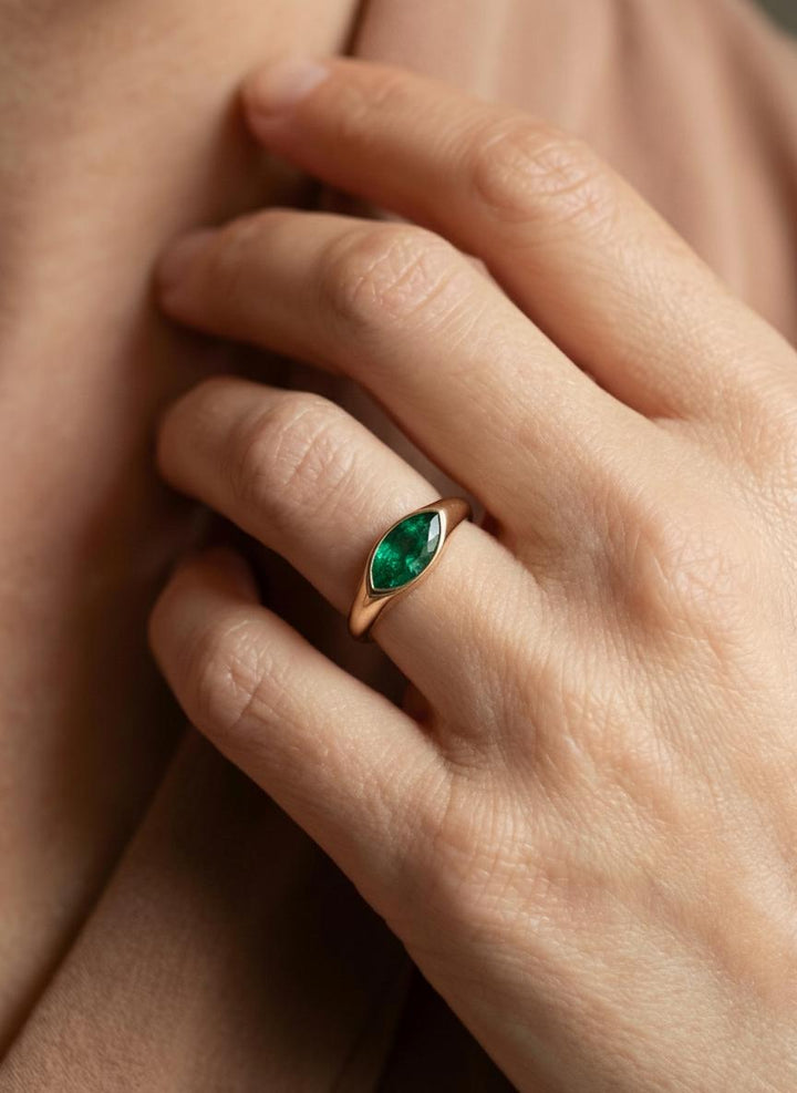 1.5ct Marquise Bezel Emerald Ring, 14K Solid Gold Signet Engagement Ring, Minimalist Pinky Promise Gift, May Birthstone Ring