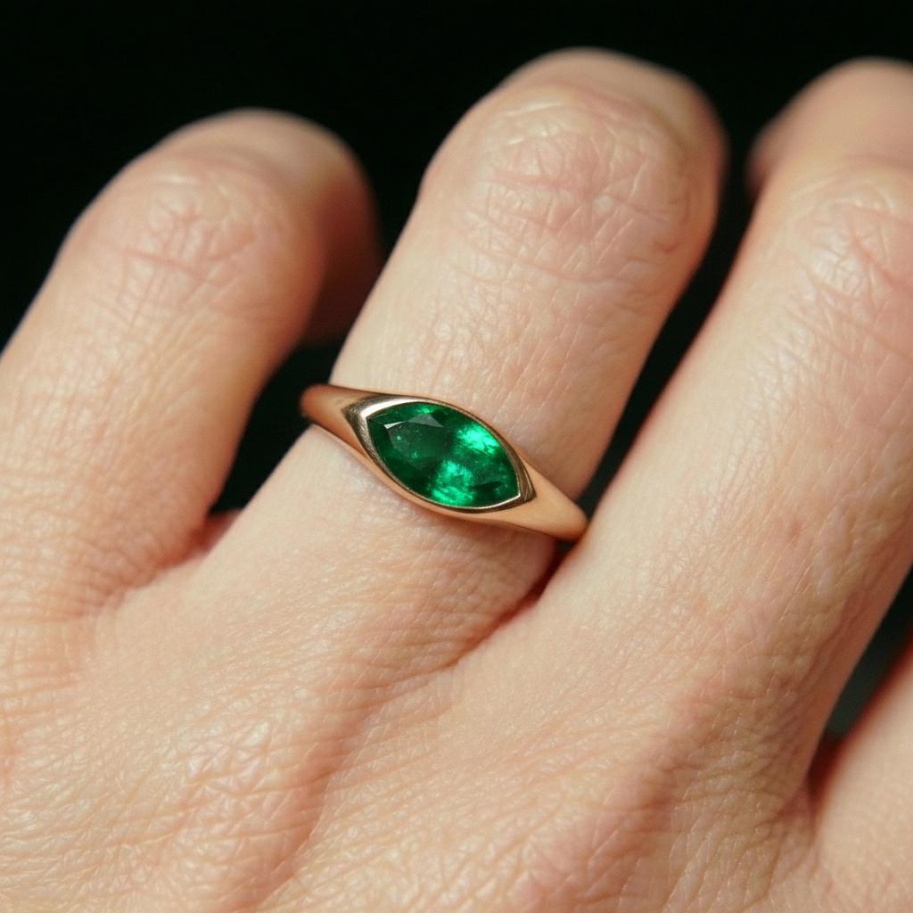 1.5ct Marquise Bezel Emerald Ring, 14K Solid Gold Signet Engagement Ring, Minimalist Pinky Promise Gift, May Birthstone Ring
