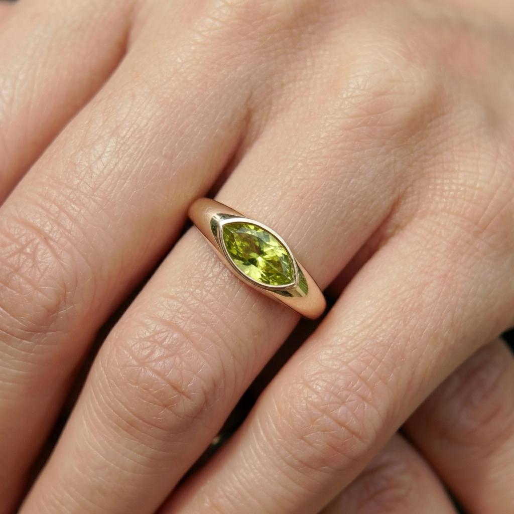 1.5ct Marquise Bezel Peridot Ring, 14K Solid Gold Signet Engagement Ring, Minimalist Pinky Promise Gift, August Birthstone Ring