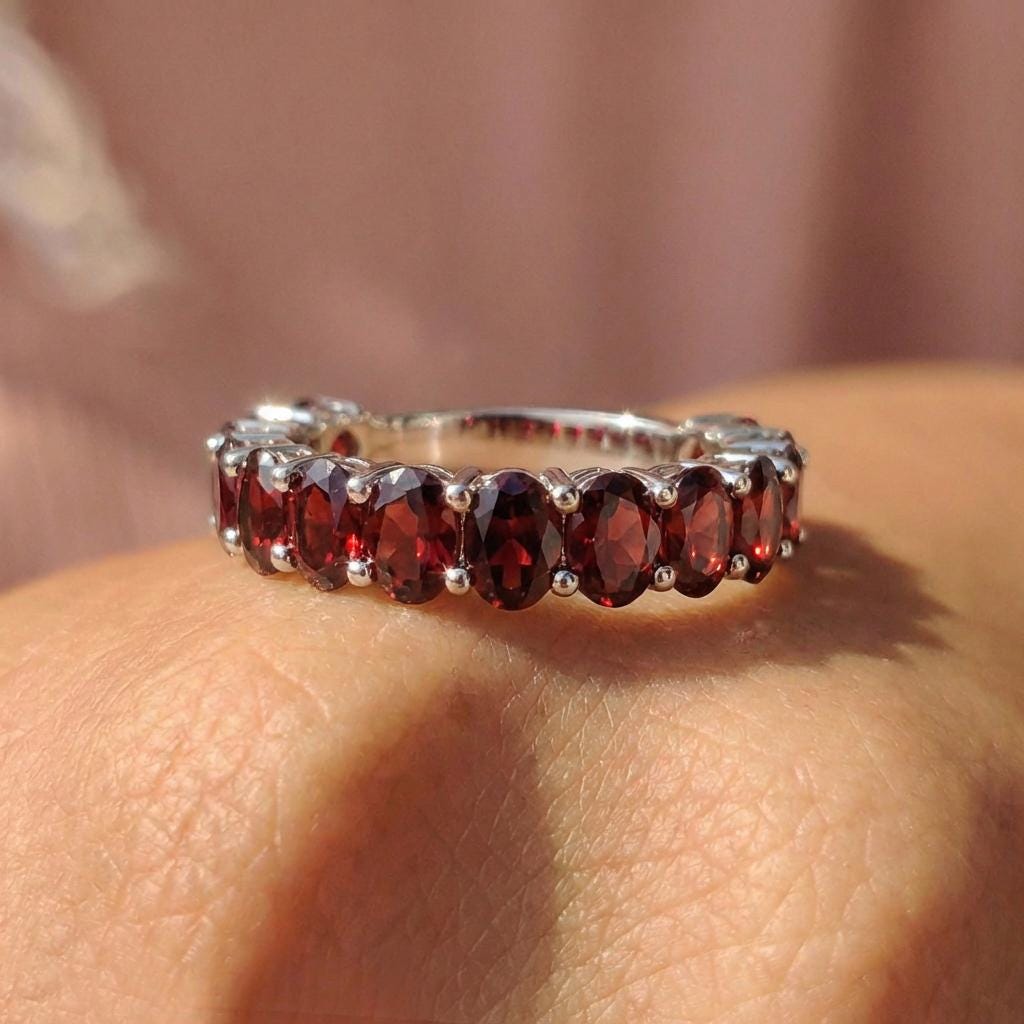 2.1CT Oval Garnet Wedding Band, Shared Prong Garnet Ring, Almost Eternity Ring, Classic Stackable January Birthstone Band