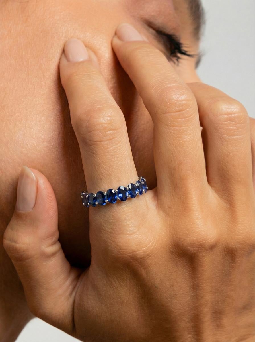 2.1CT Oval Blue Sapphire Wedding Band, Shared Prong Blue Sapphire Ring, Almost Eternity Ring, Classic Stackable September Birthstone Band