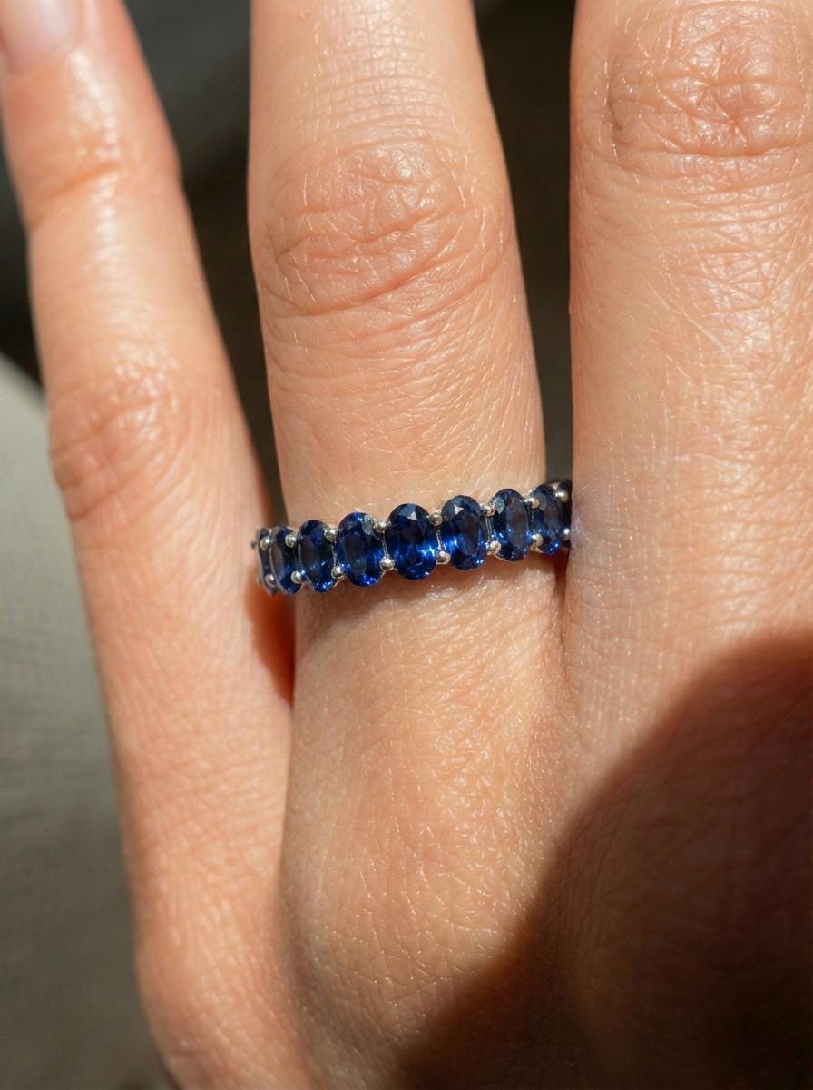 2.1CT Oval Blue Sapphire Wedding Band, Shared Prong Blue Sapphire Ring, Almost Eternity Ring, Classic Stackable September Birthstone Band