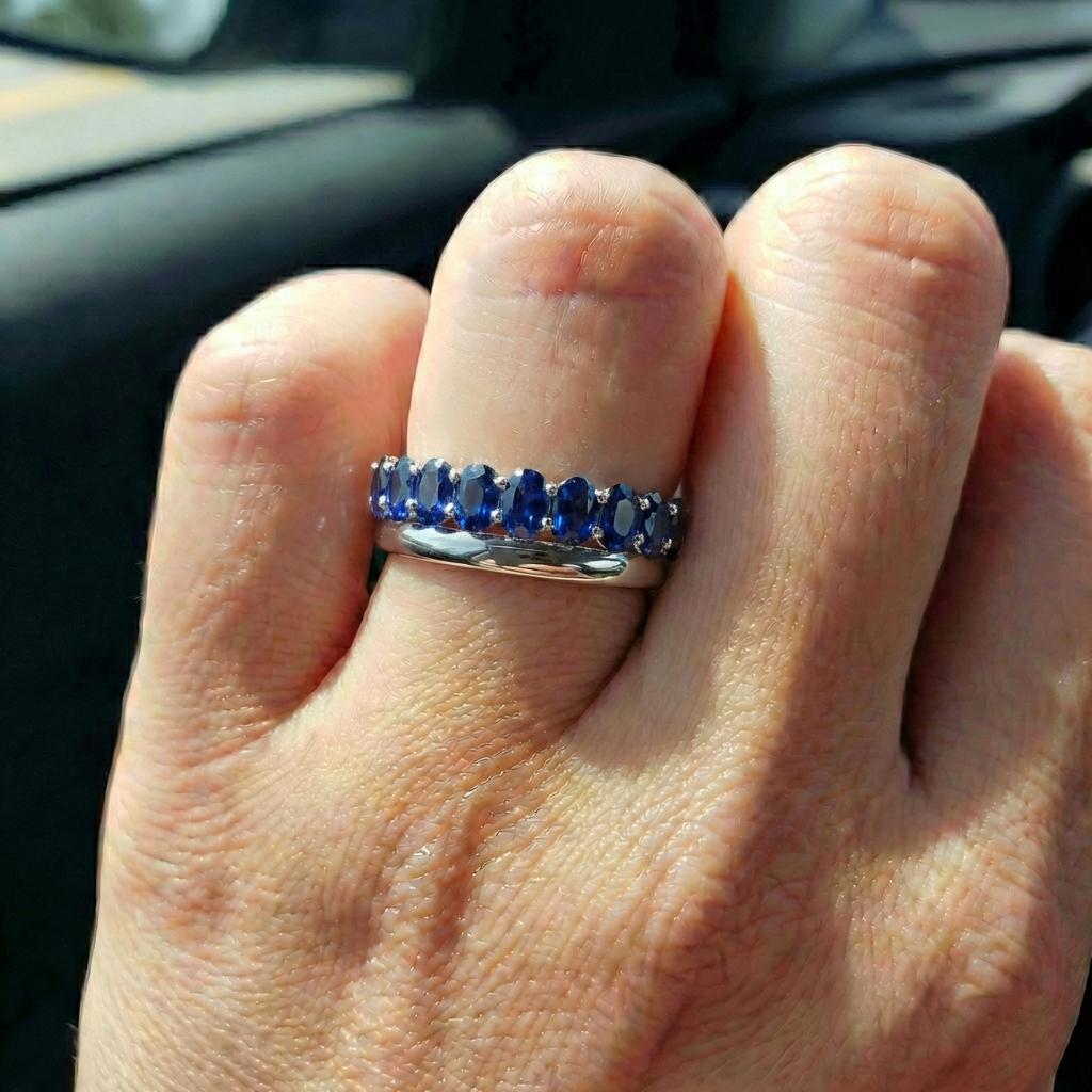 2.1CT Oval Blue Sapphire Wedding Band, Shared Prong Blue Sapphire Ring, Almost Eternity Ring, Classic Stackable September Birthstone Band